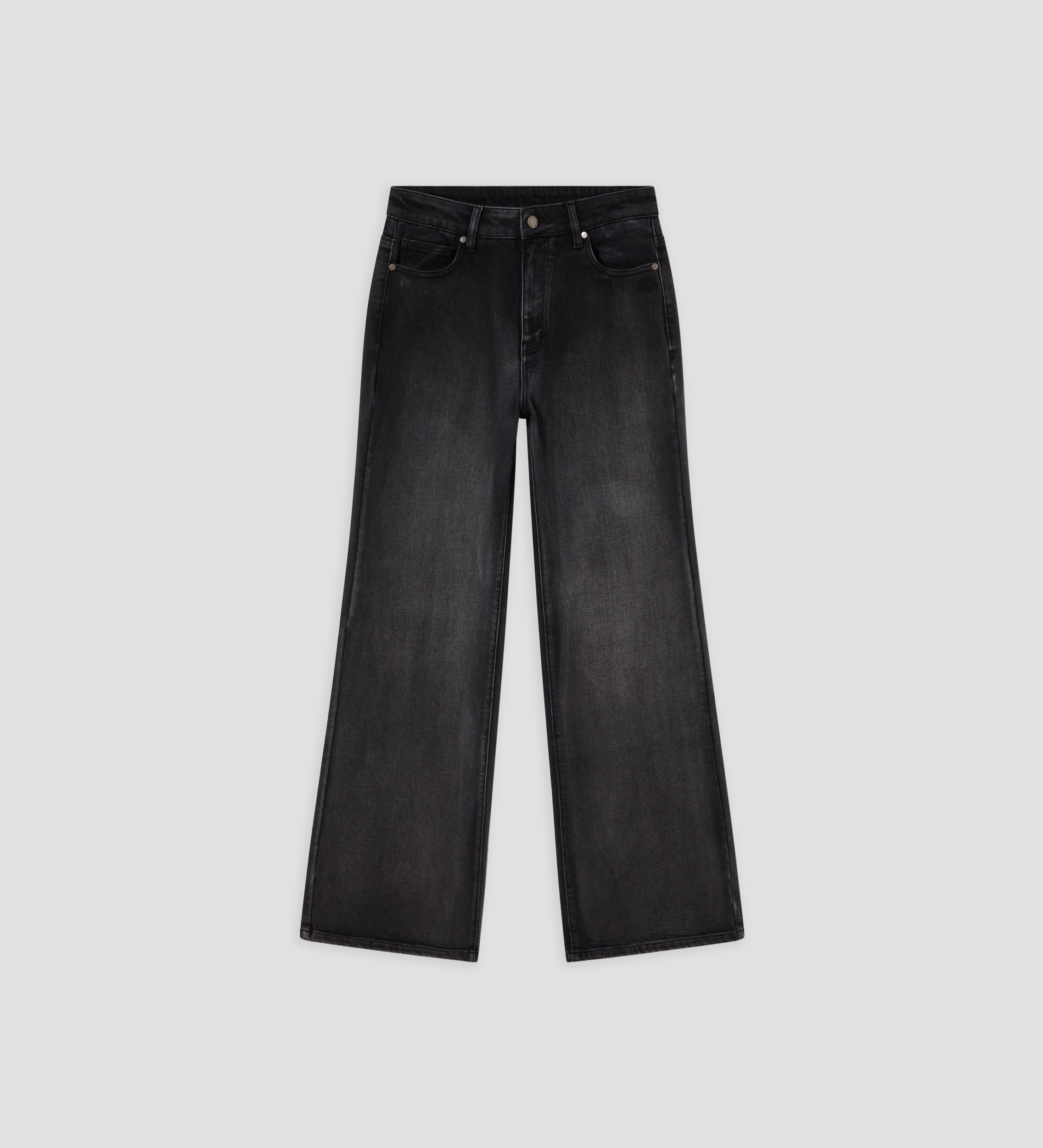 Pantalón vaquero acampanado