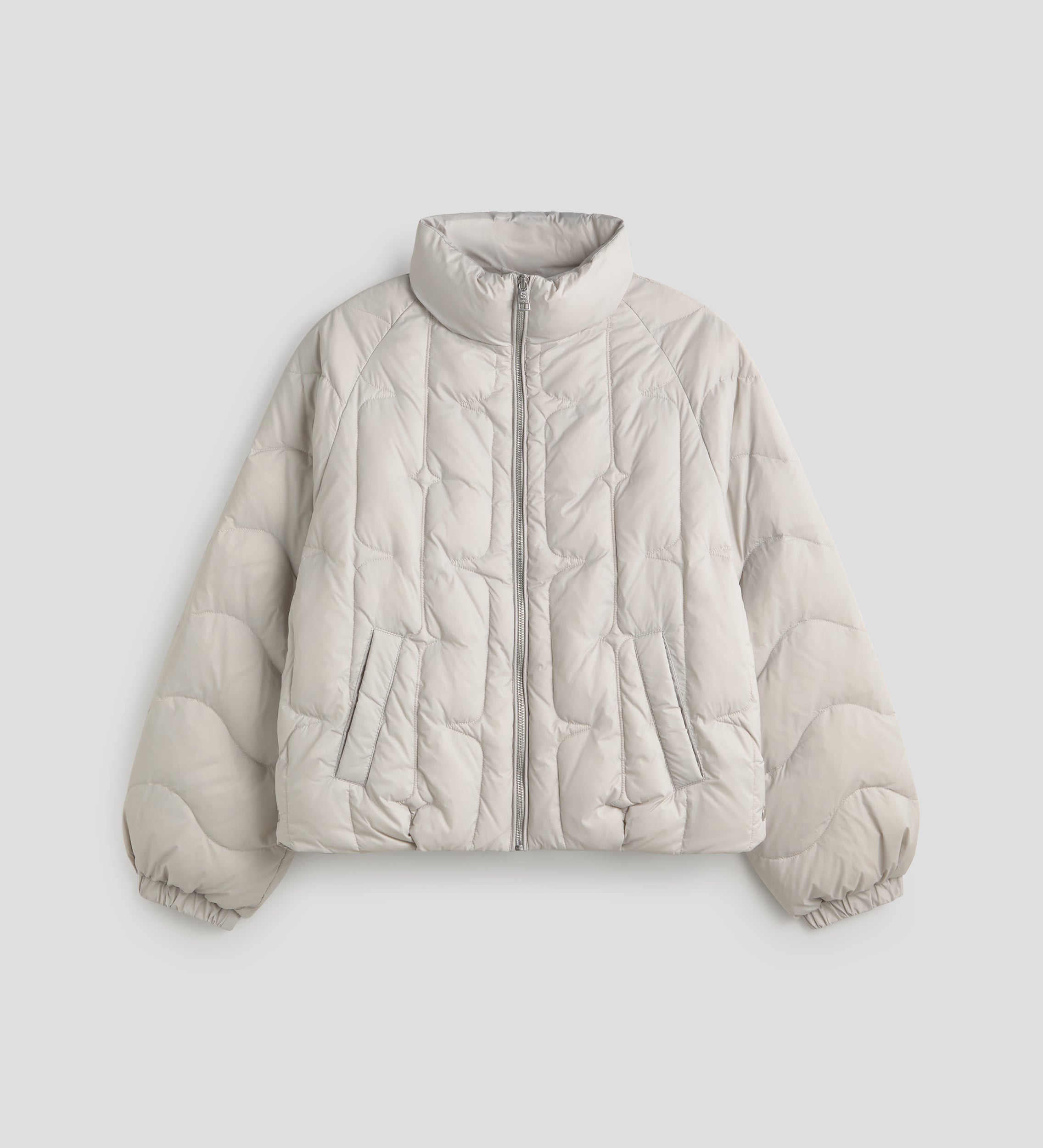 Short padded down jacket