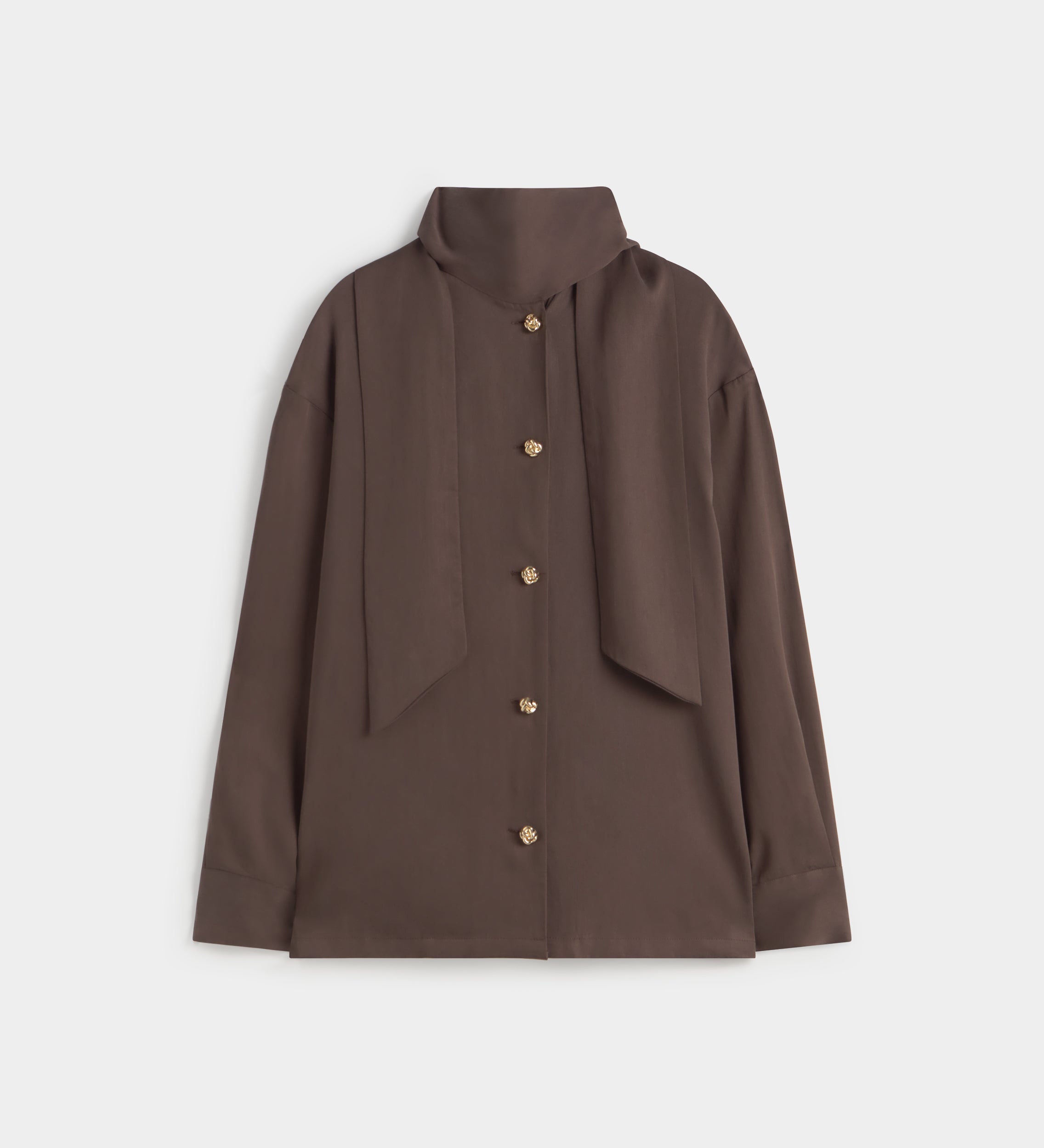 Fluid blouse with bow