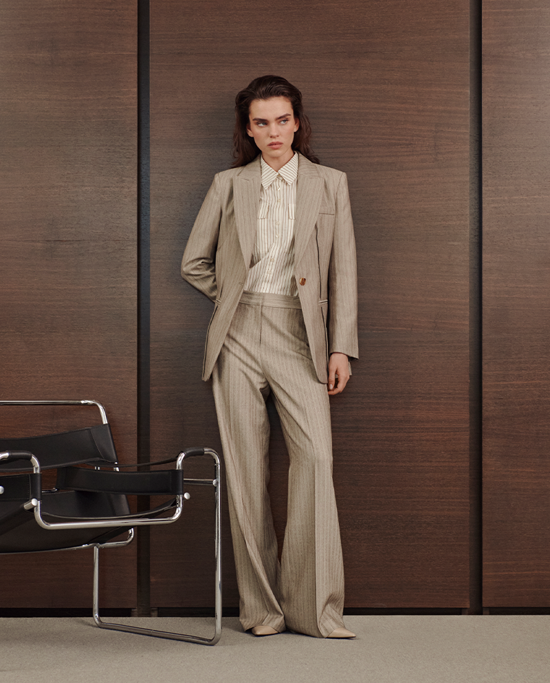 Wide-legged striped pants