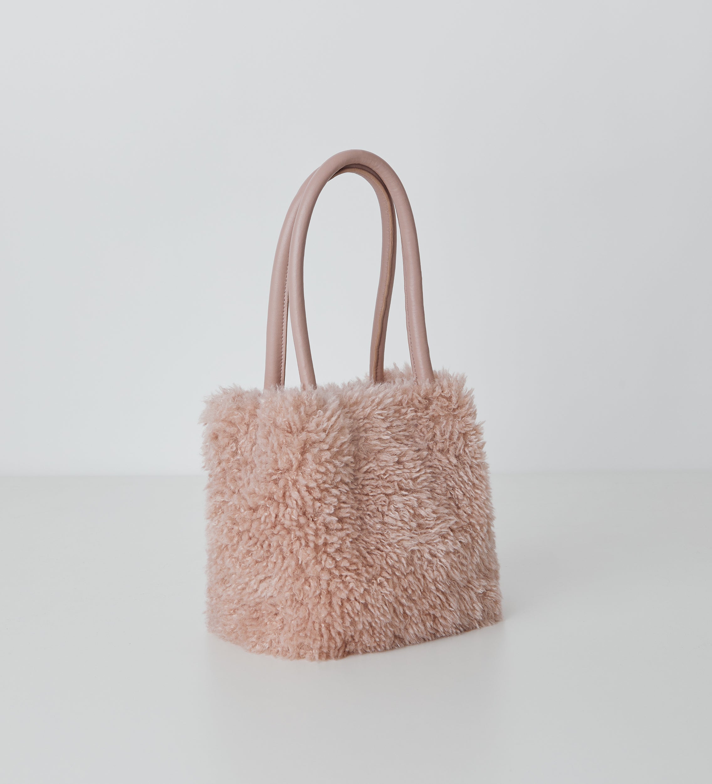 Sac seau en éco-fourrure