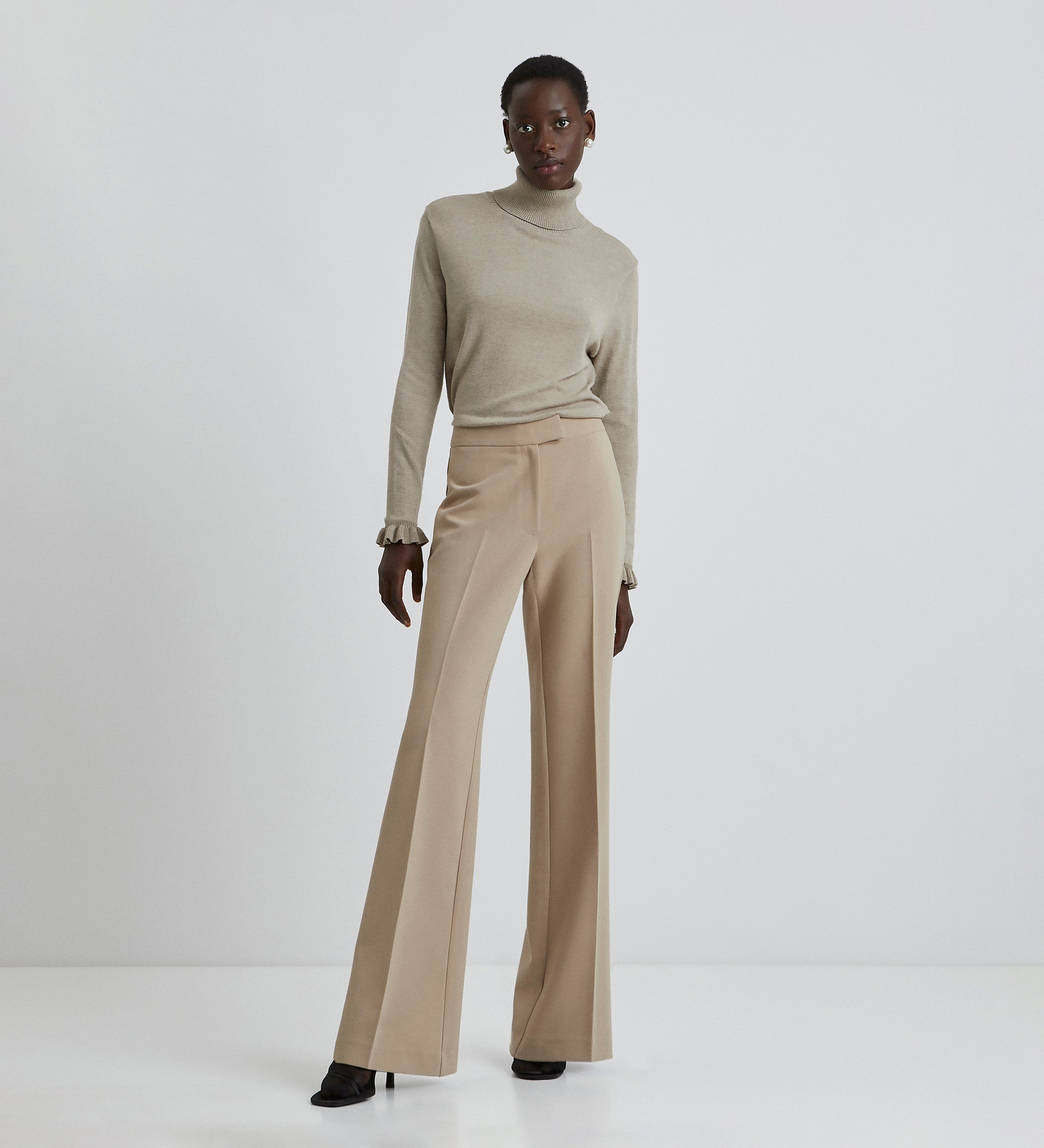 Flared crepe trousers