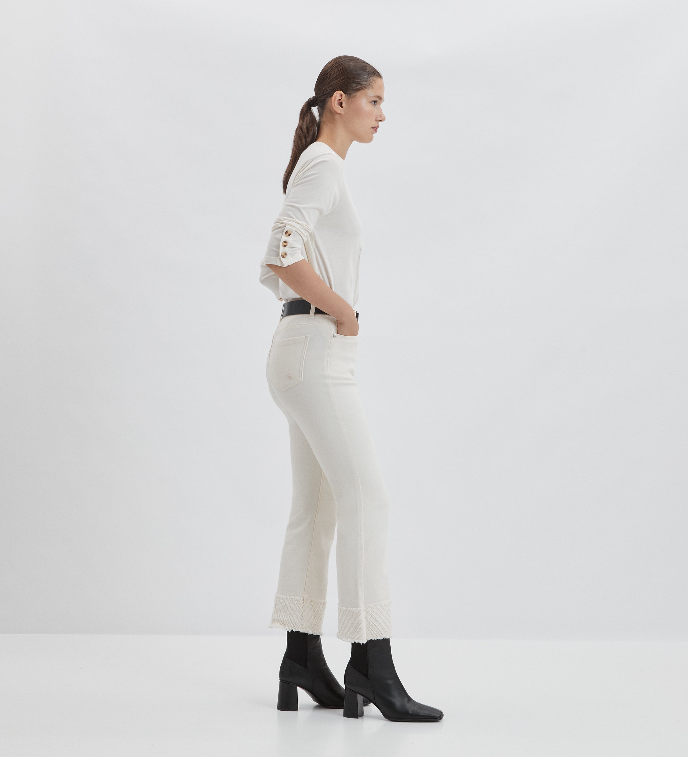 Decorative low trousers