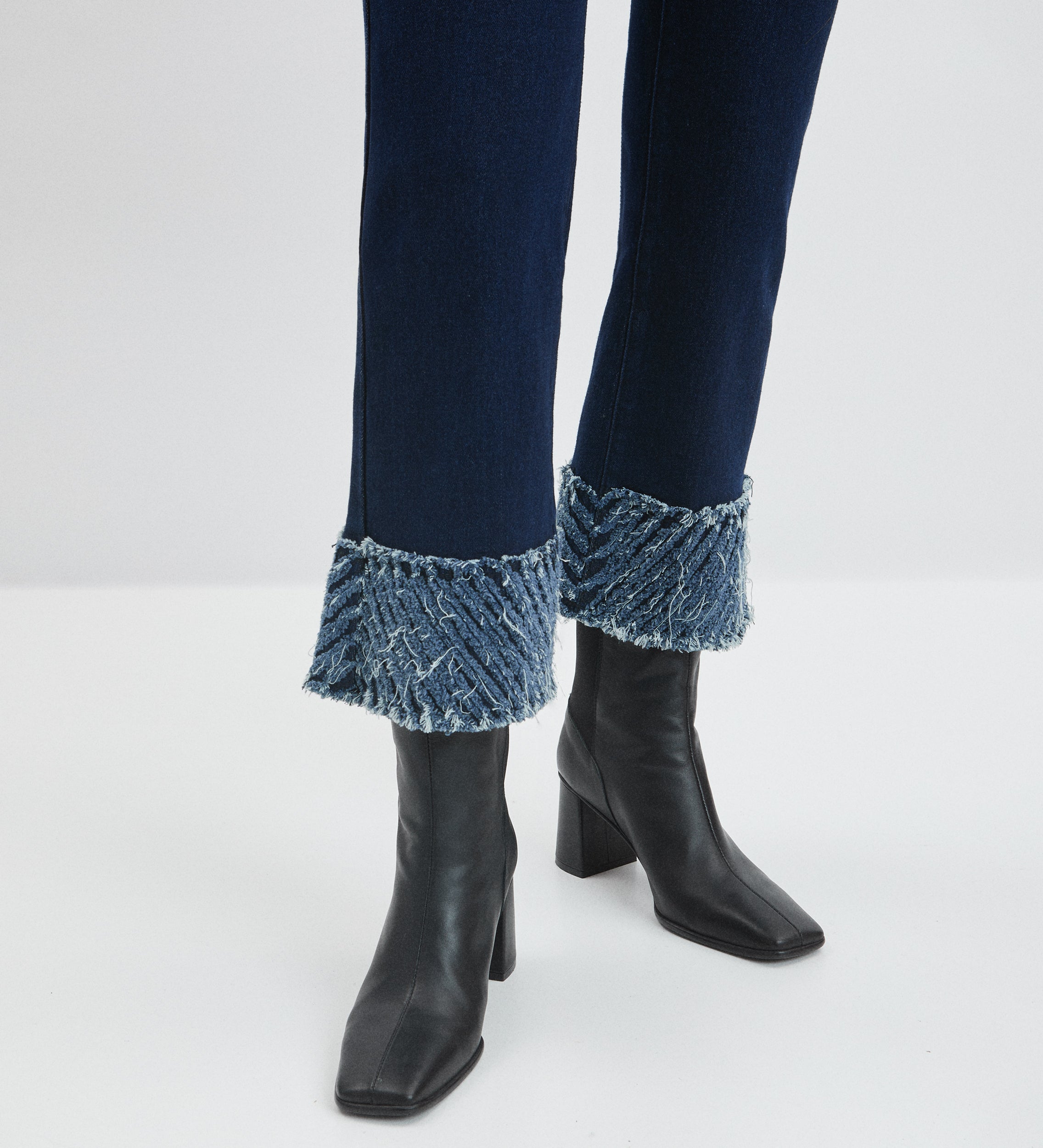 Decorative low trousers