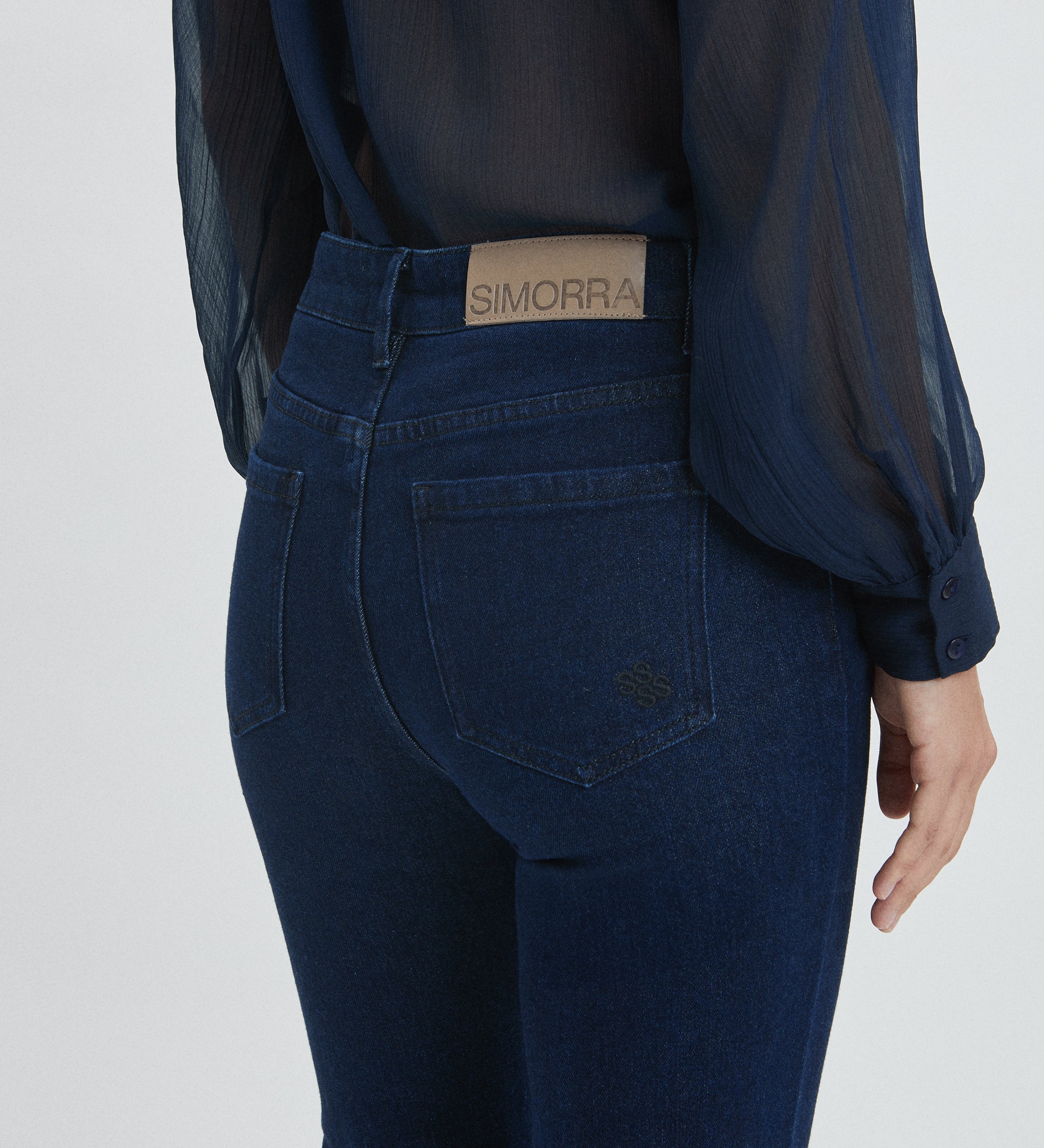 Decorative low trousers