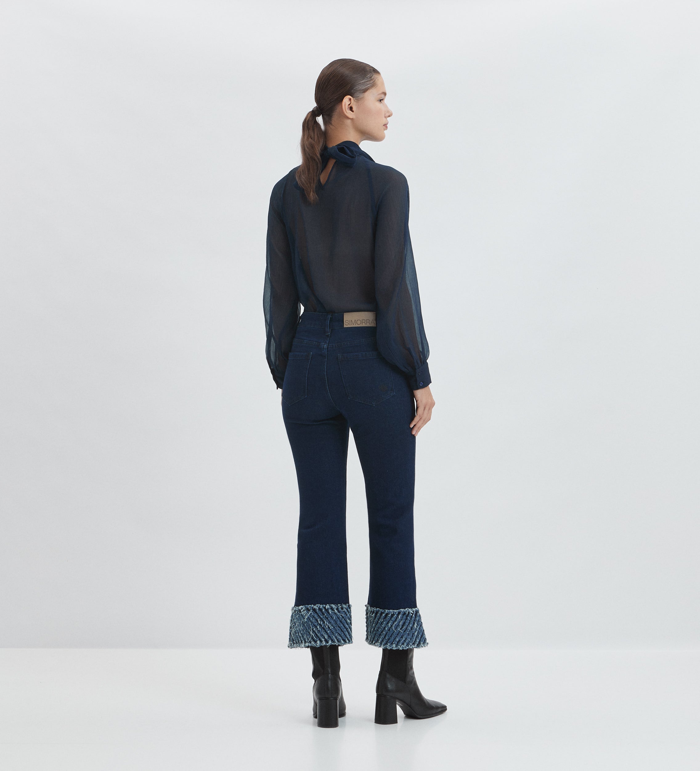 Decorative low trousers