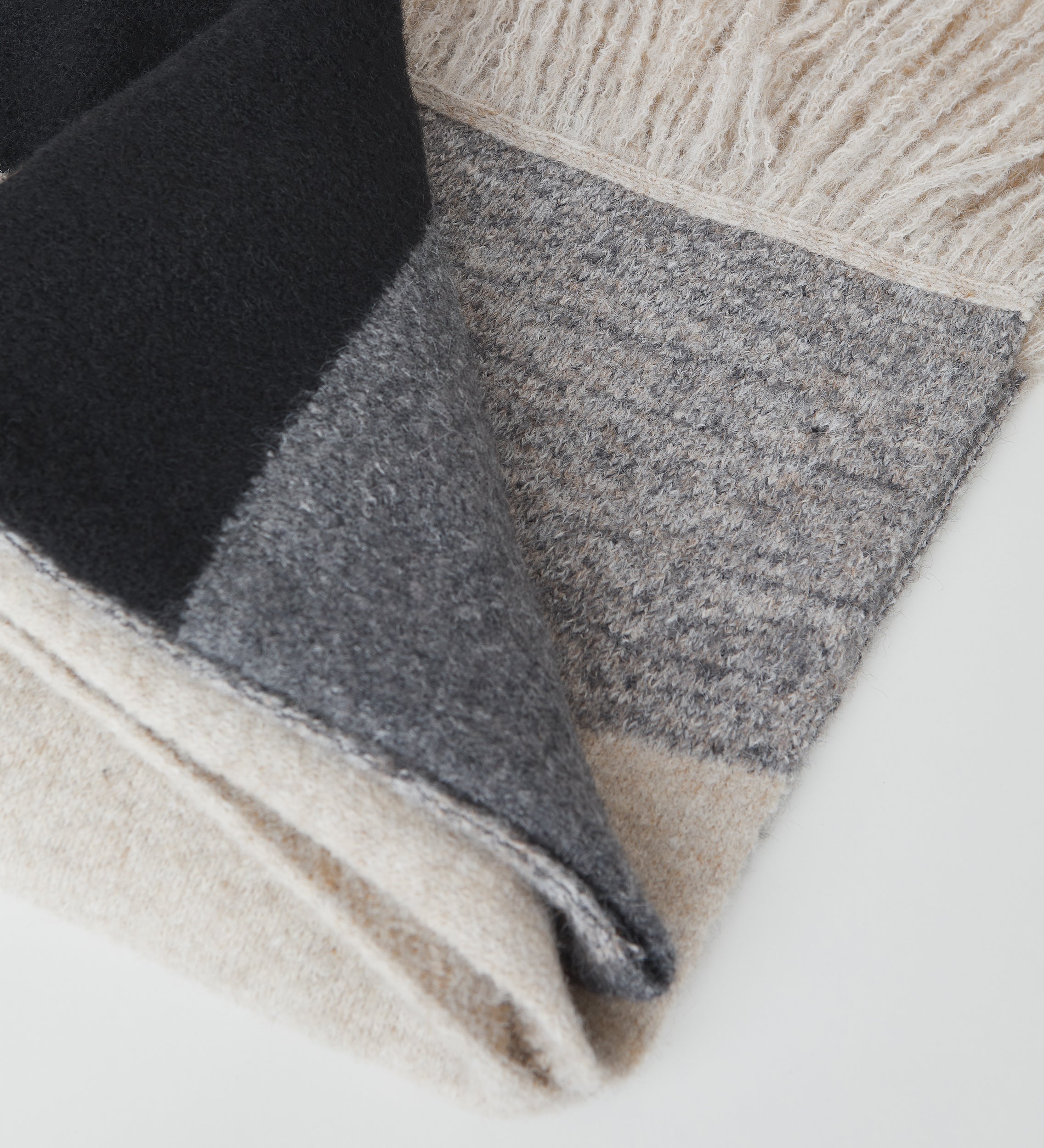 Knitted texture scarf