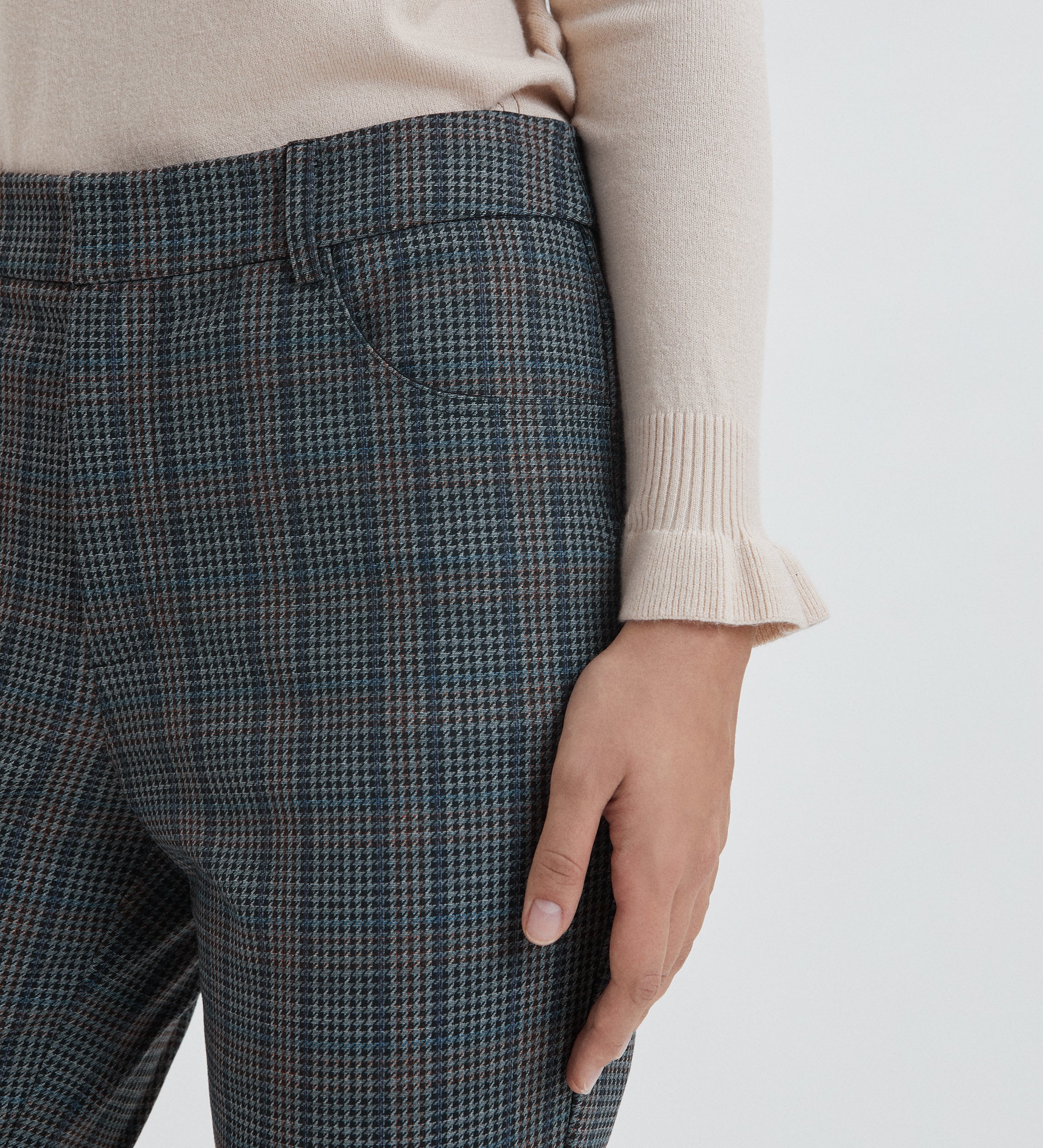 Printed Roma knit pants