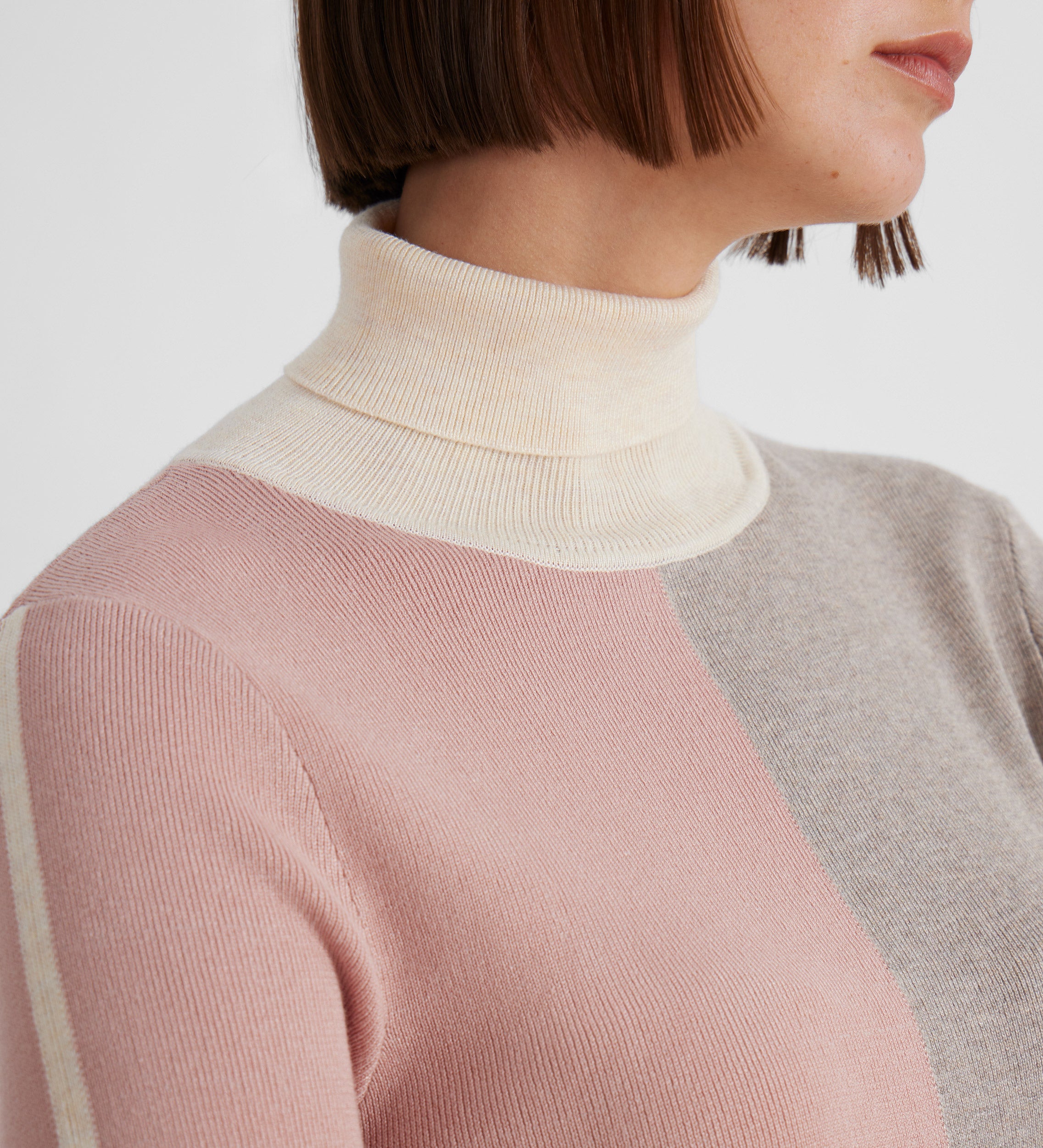 Tricolor ribbed sweater