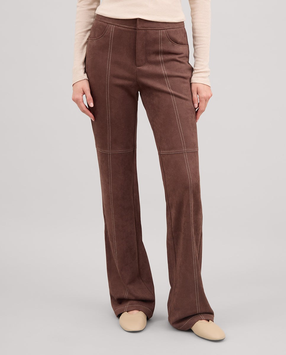 Pantalon en daim avec coutures