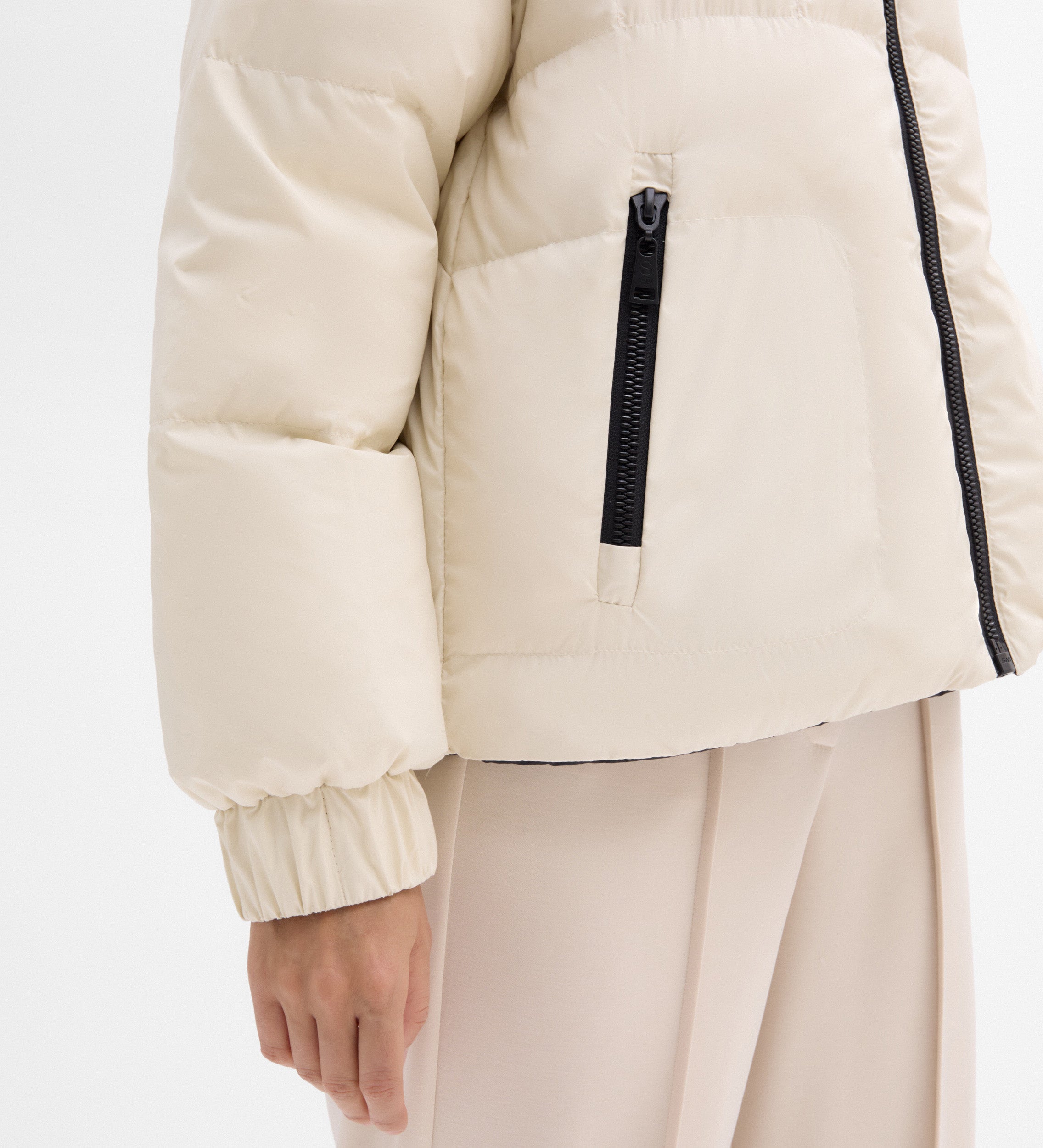 Reversible down jacket