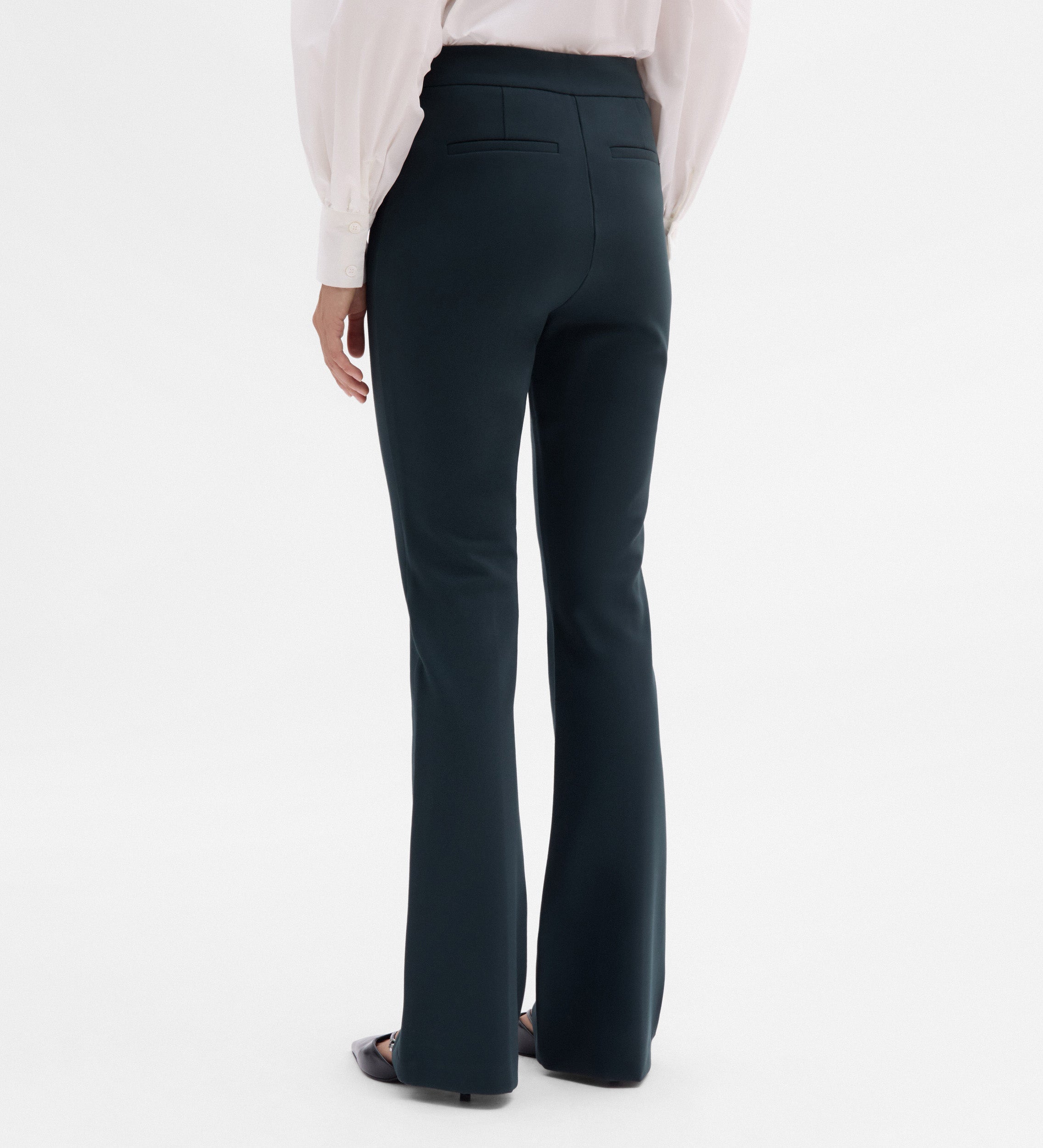 Pantalón acampanado cinturón