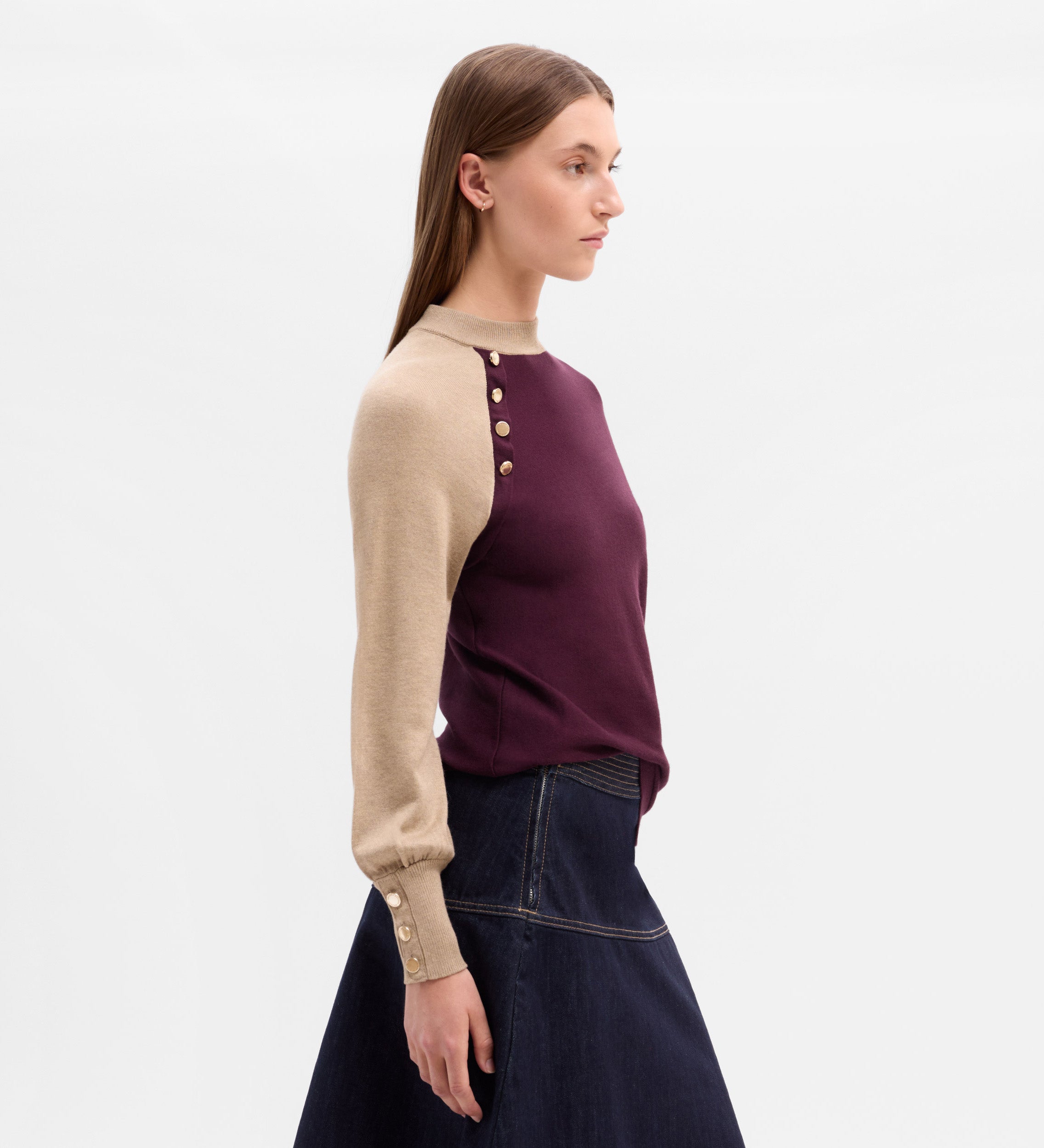 Two-tone buttoned sweater