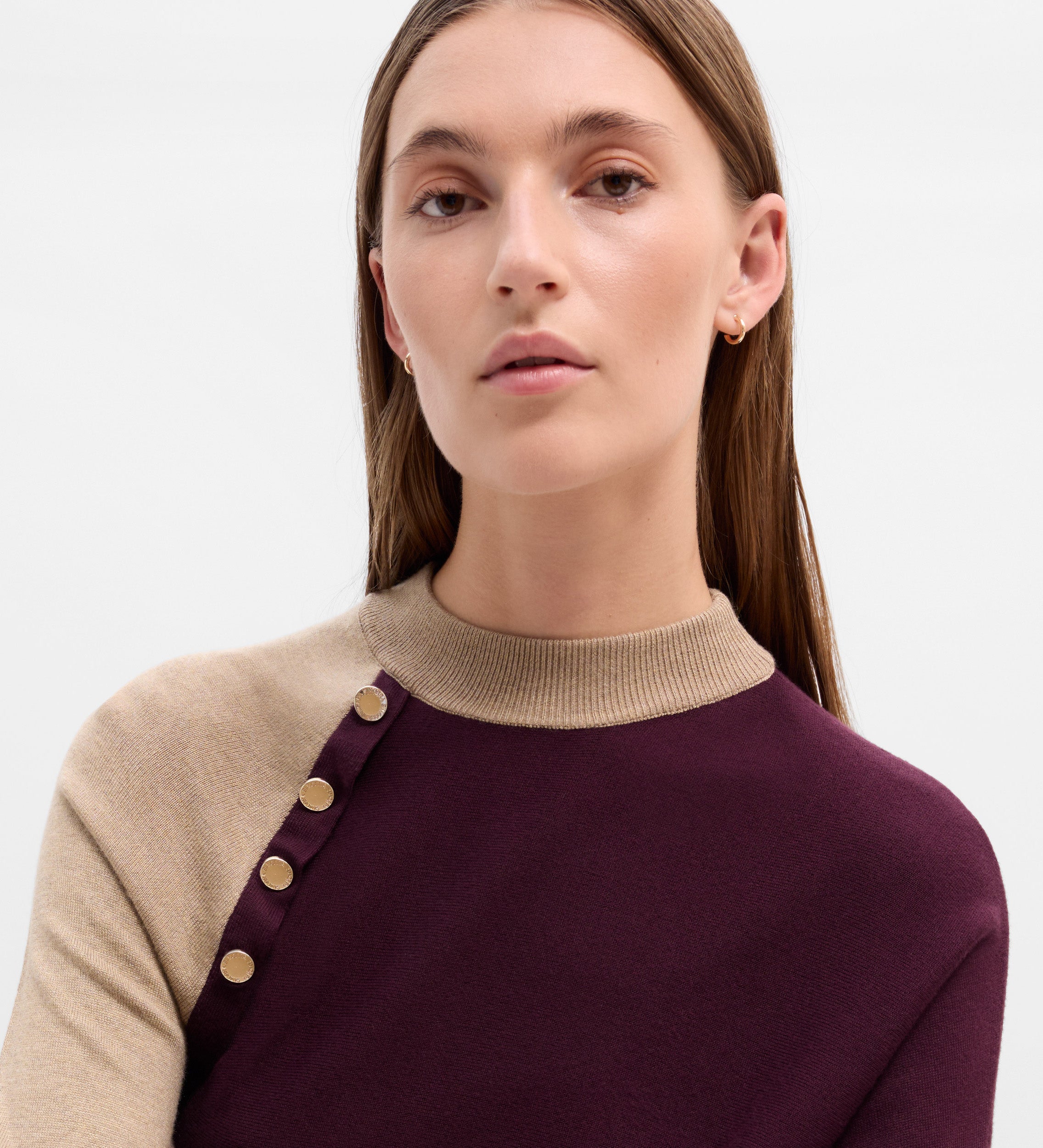 Two-tone buttoned sweater