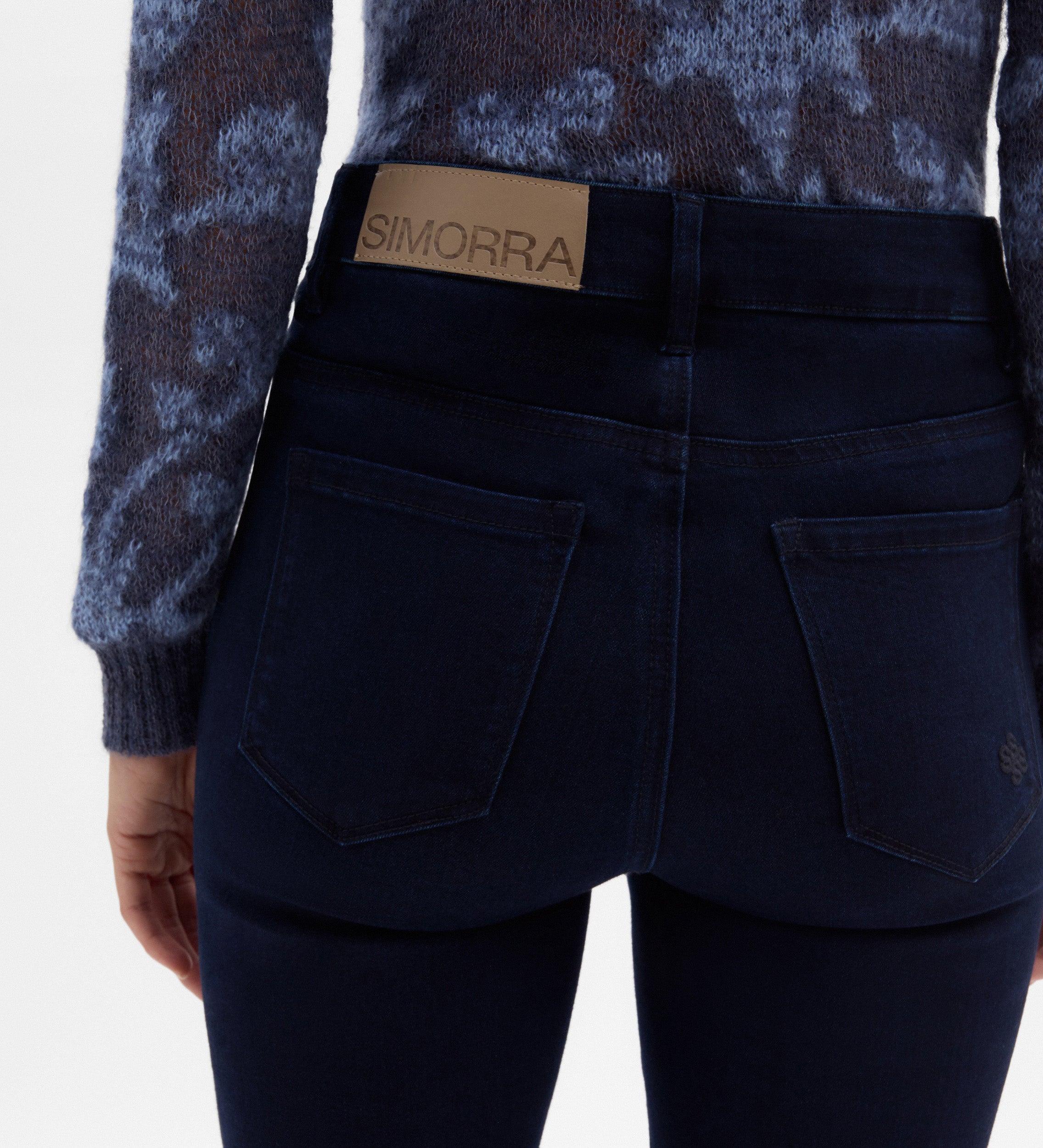 Pantalón vaquero acampanado