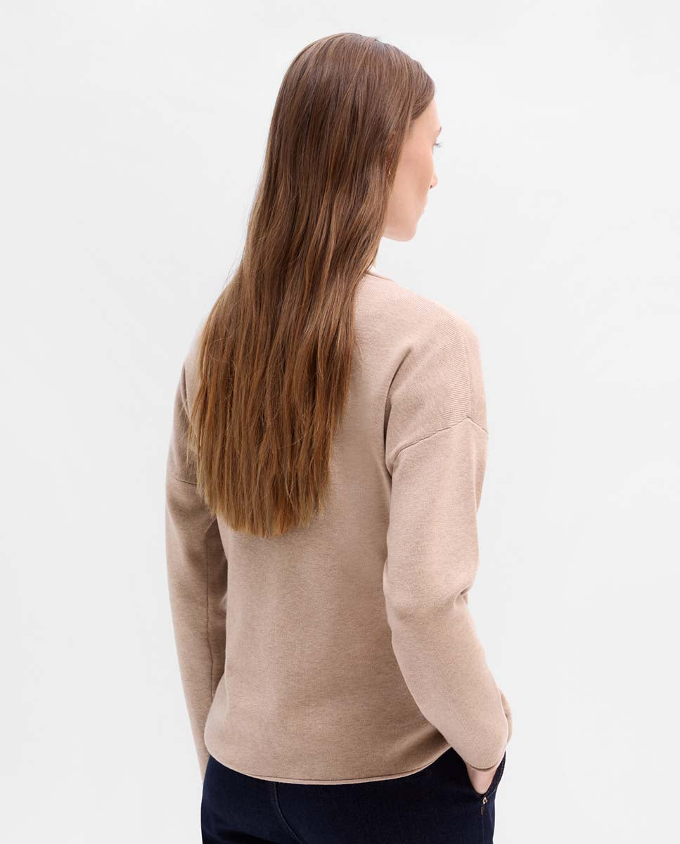 Sweater detail strip