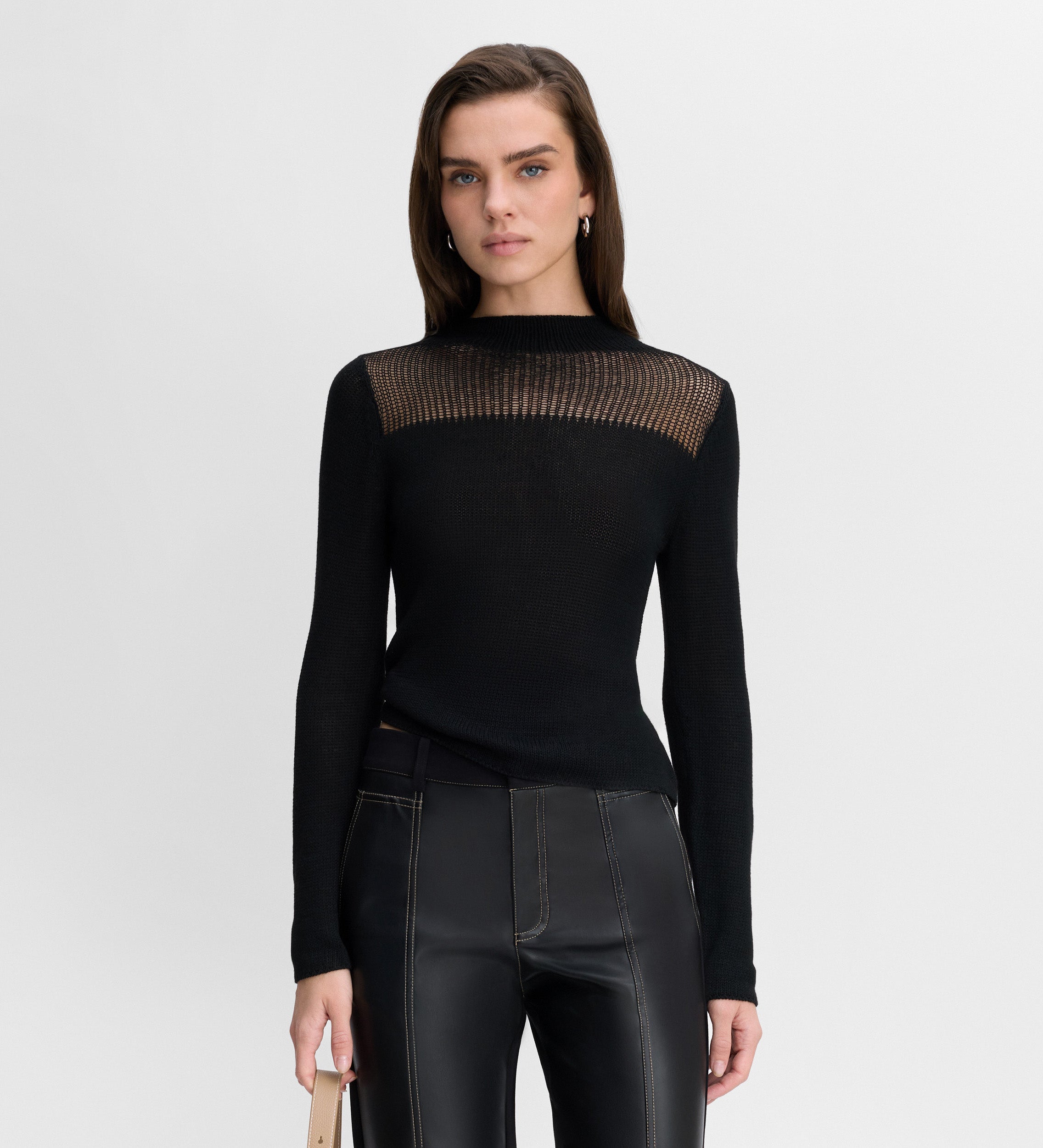 Pull détail non cousu