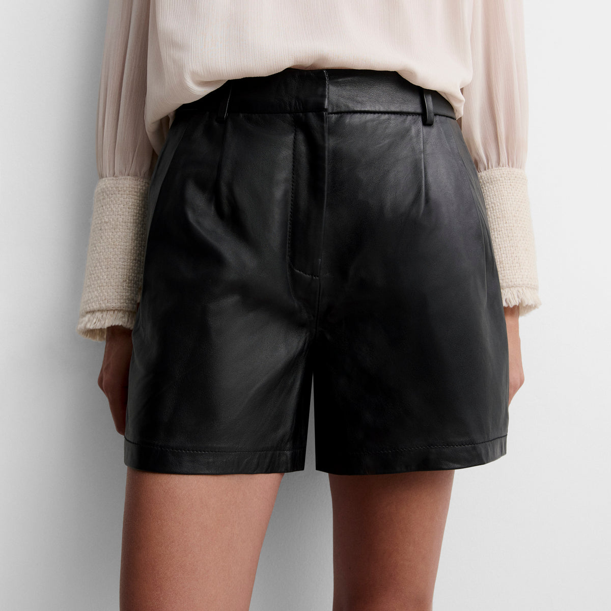 Short en cuir nappa
