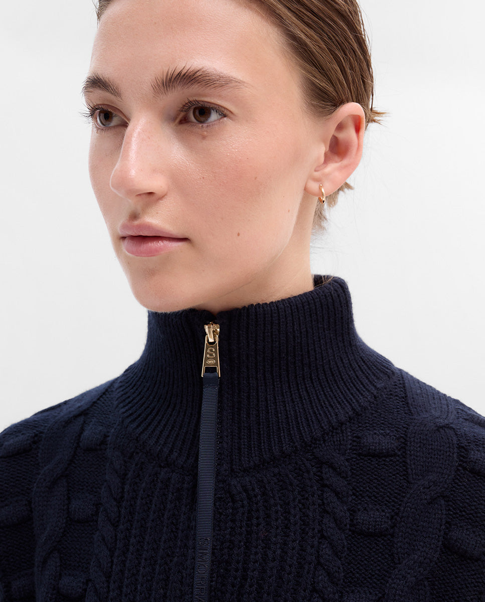 Eight-stitch sweater