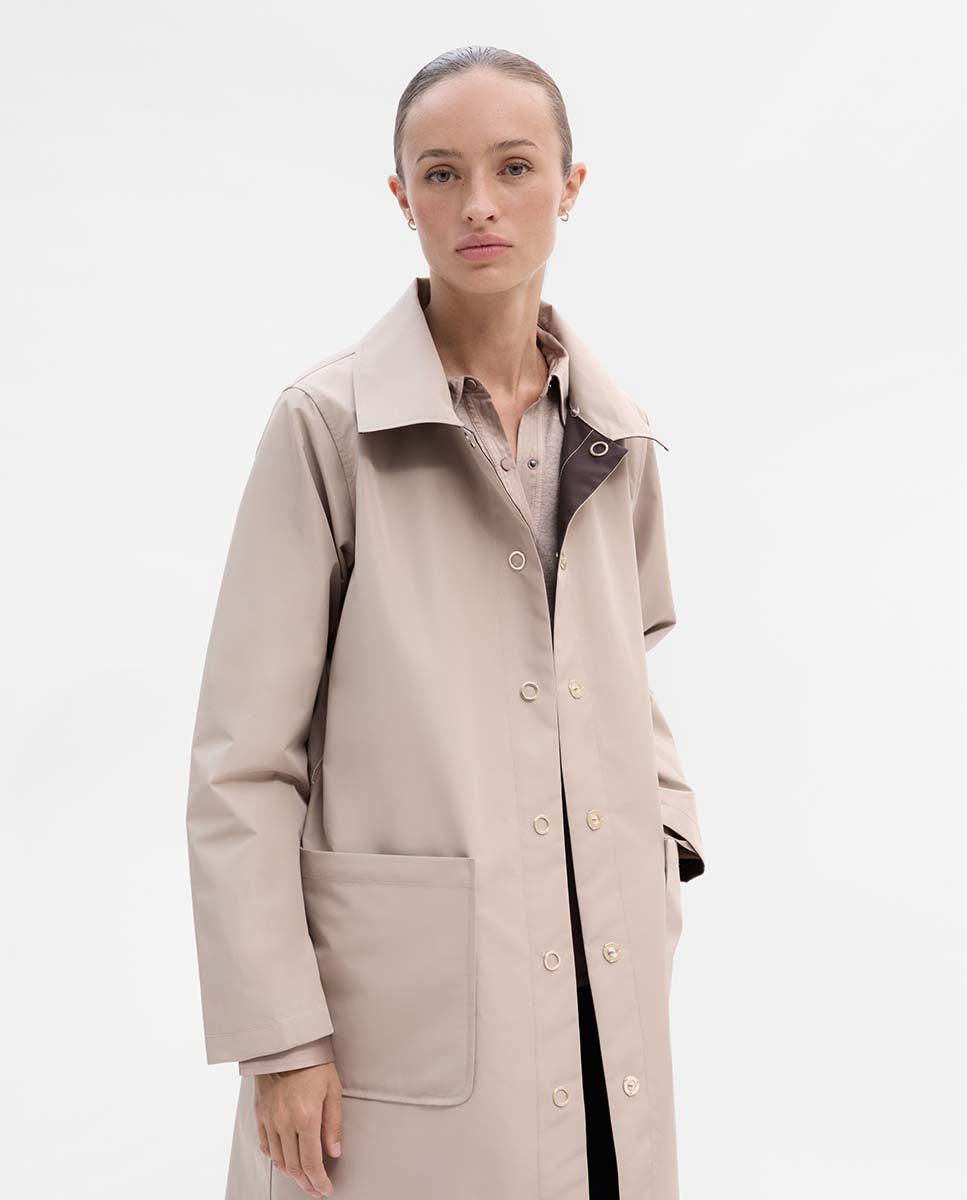 Reversible cape trench coat
