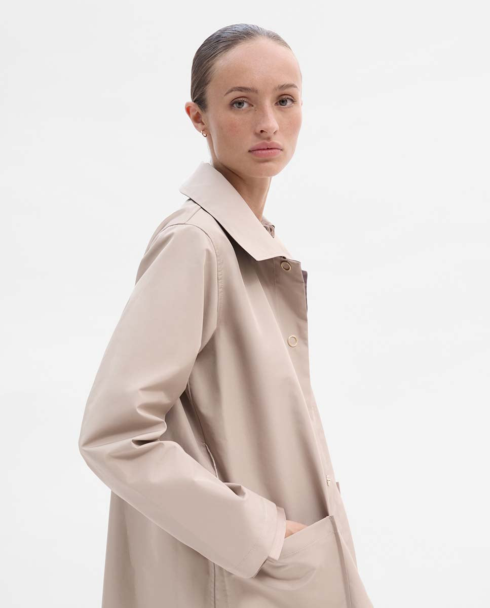 Reversible cape trench coat