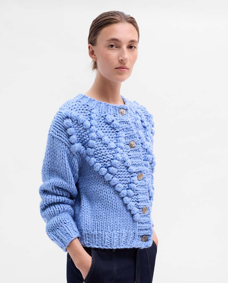 Veste en tricot brodée 3D