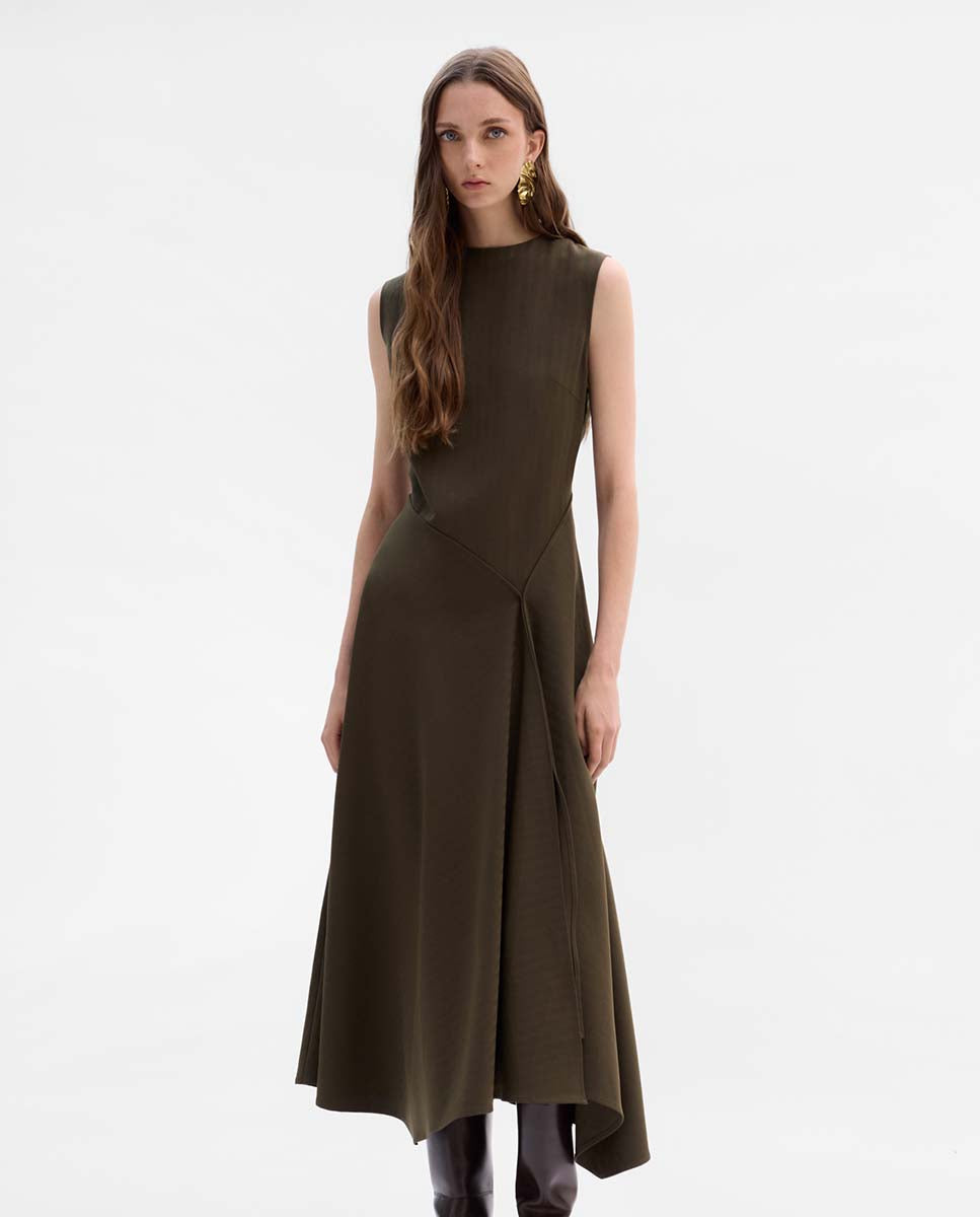 Vestido sisado asimétrico