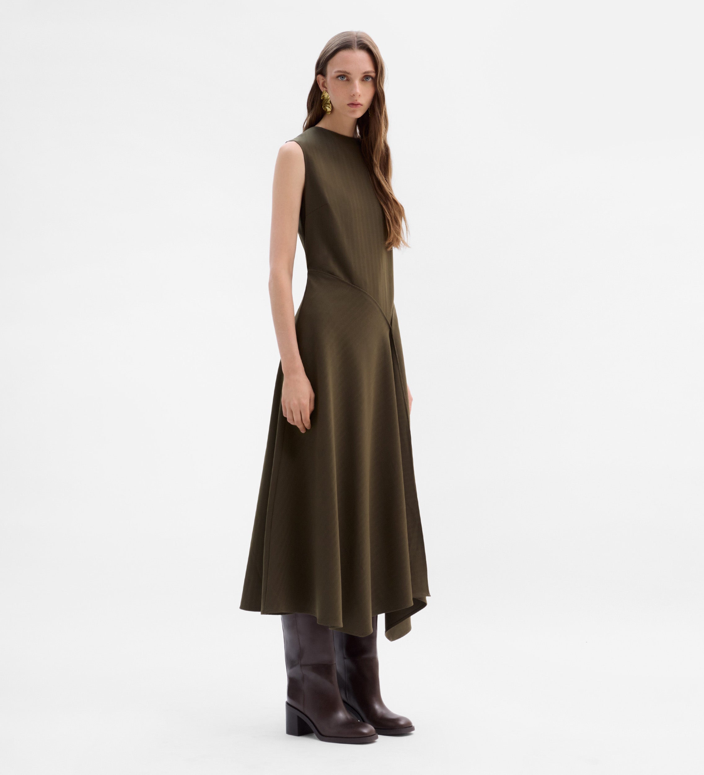 Vestido sisado asimétrico