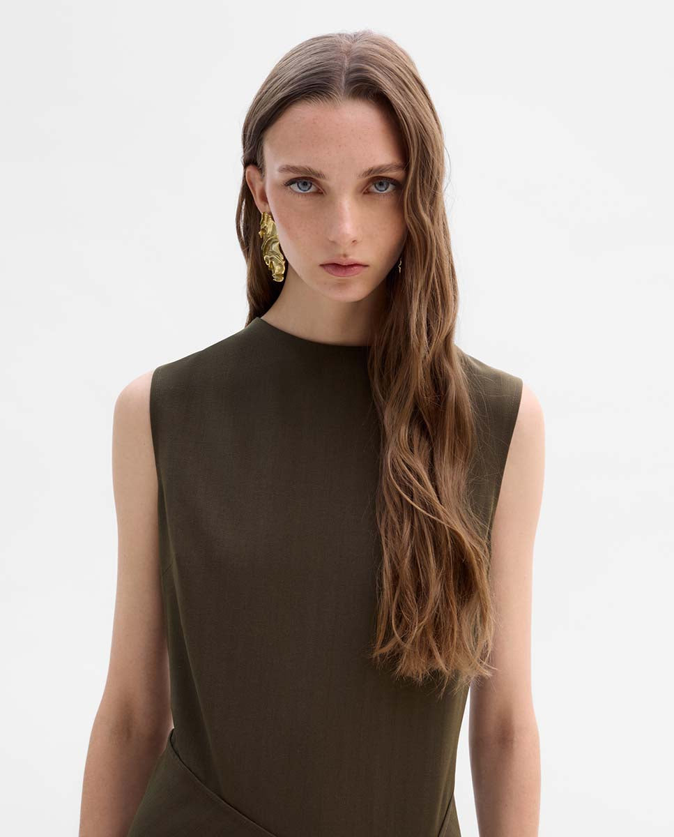 Vestido sisado asimétrico