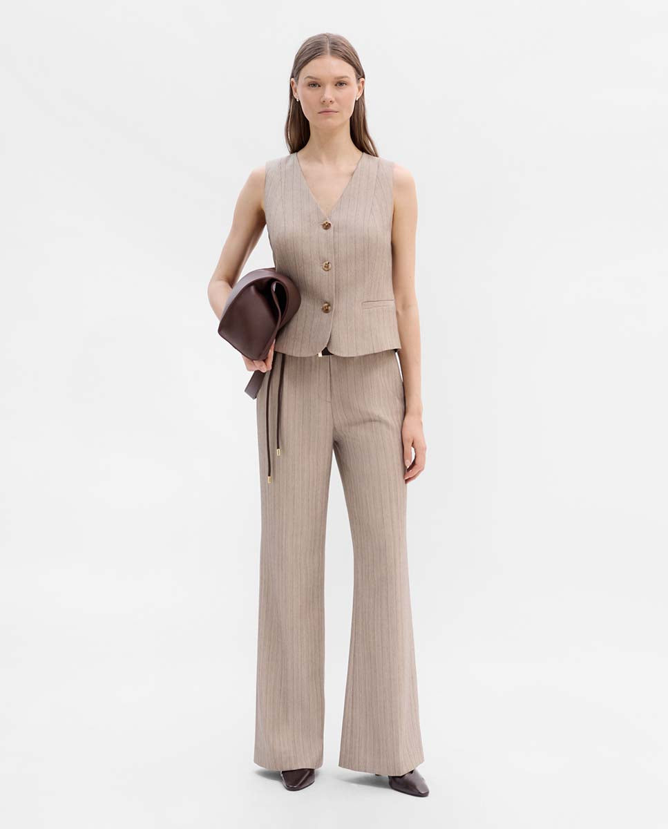 Wide-legged striped pants