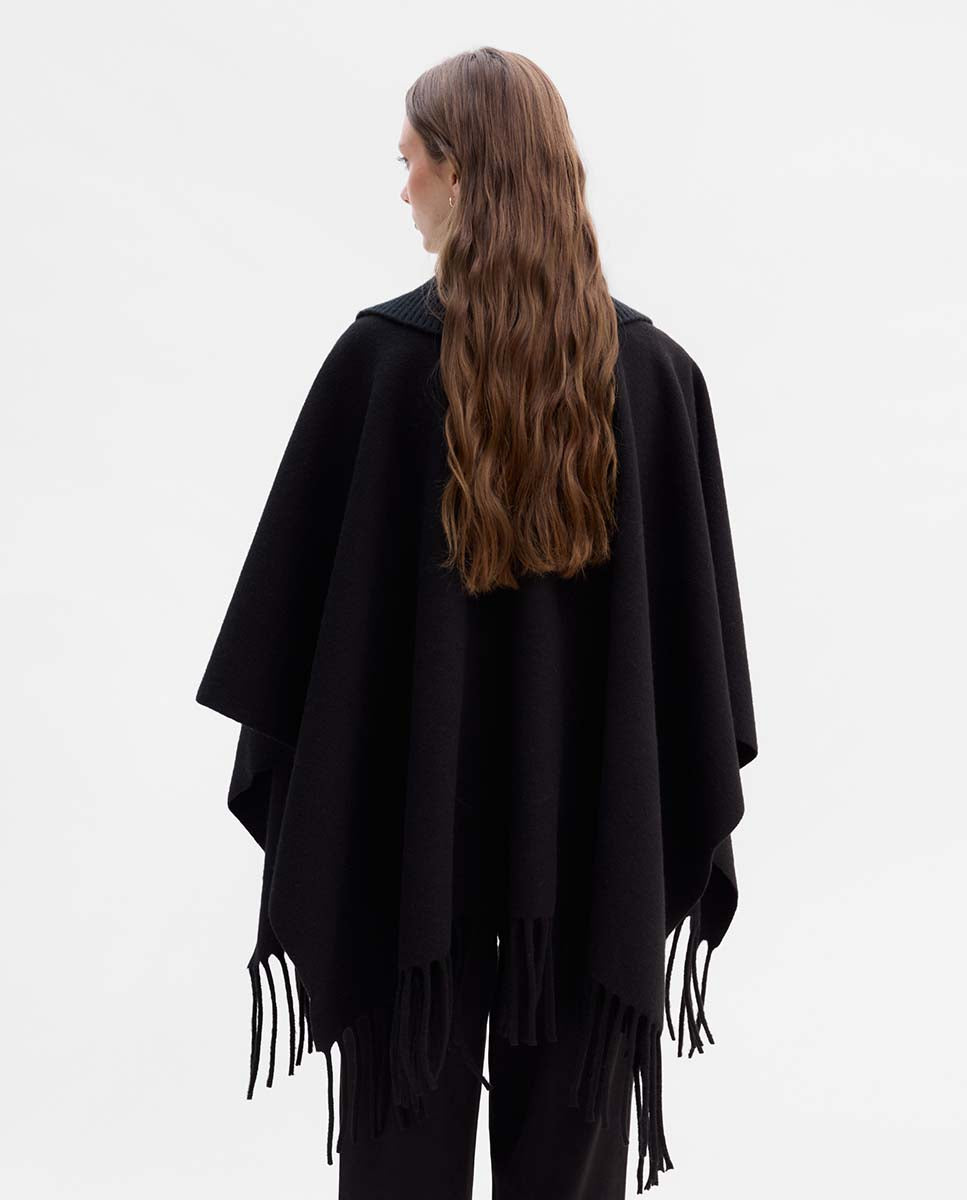 Fringed cape