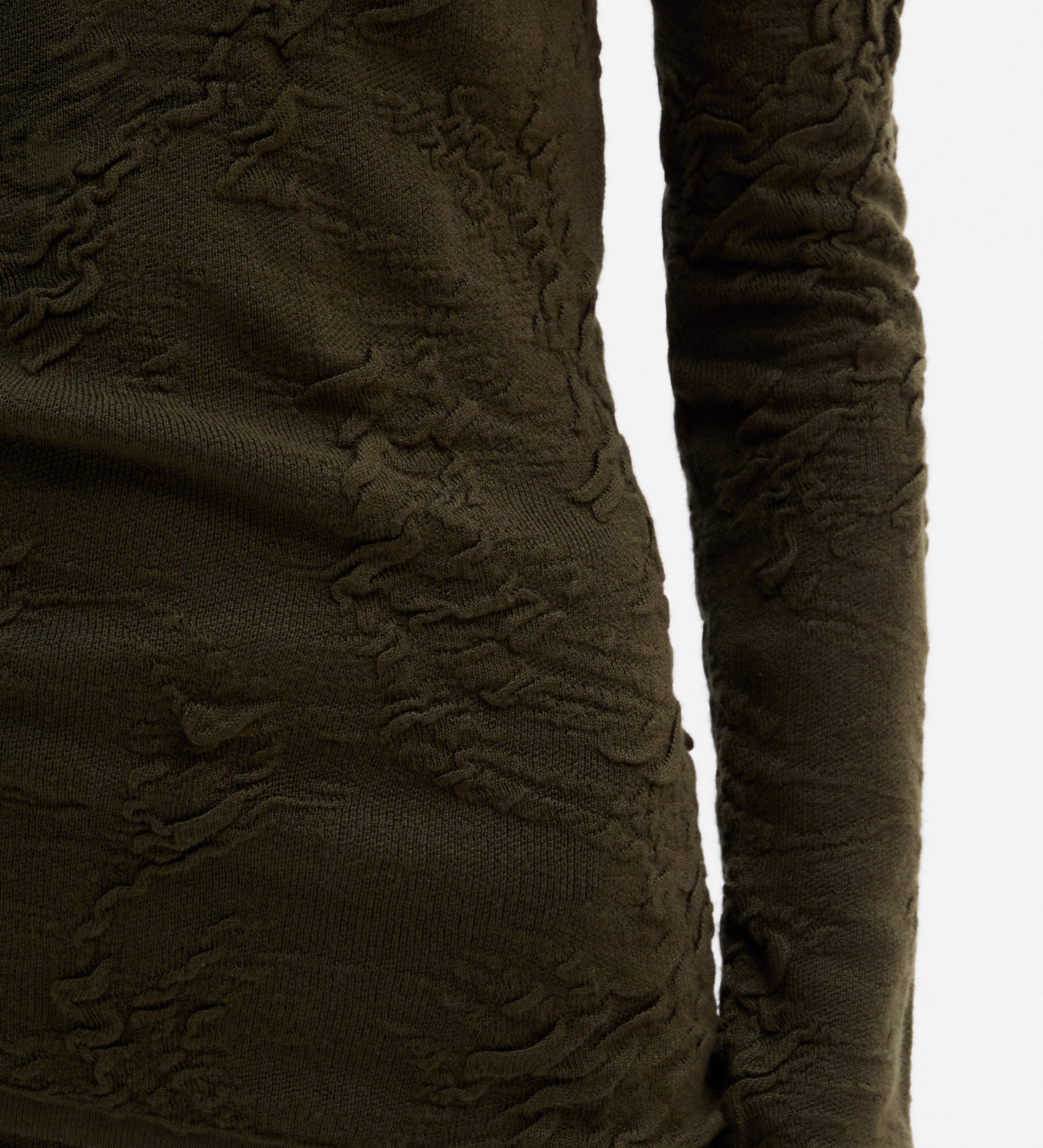 Pull à col roulé texturé