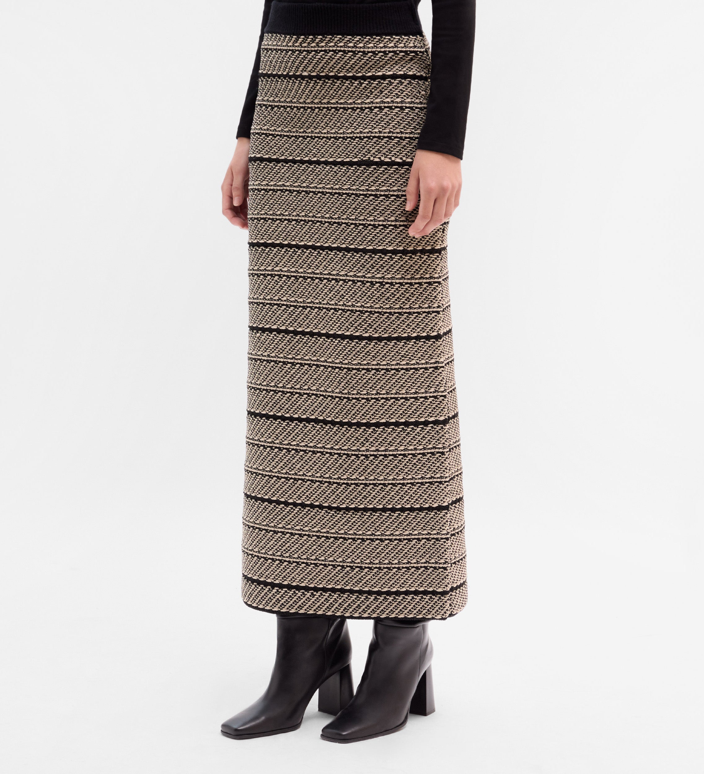 Jacquard knit skirt