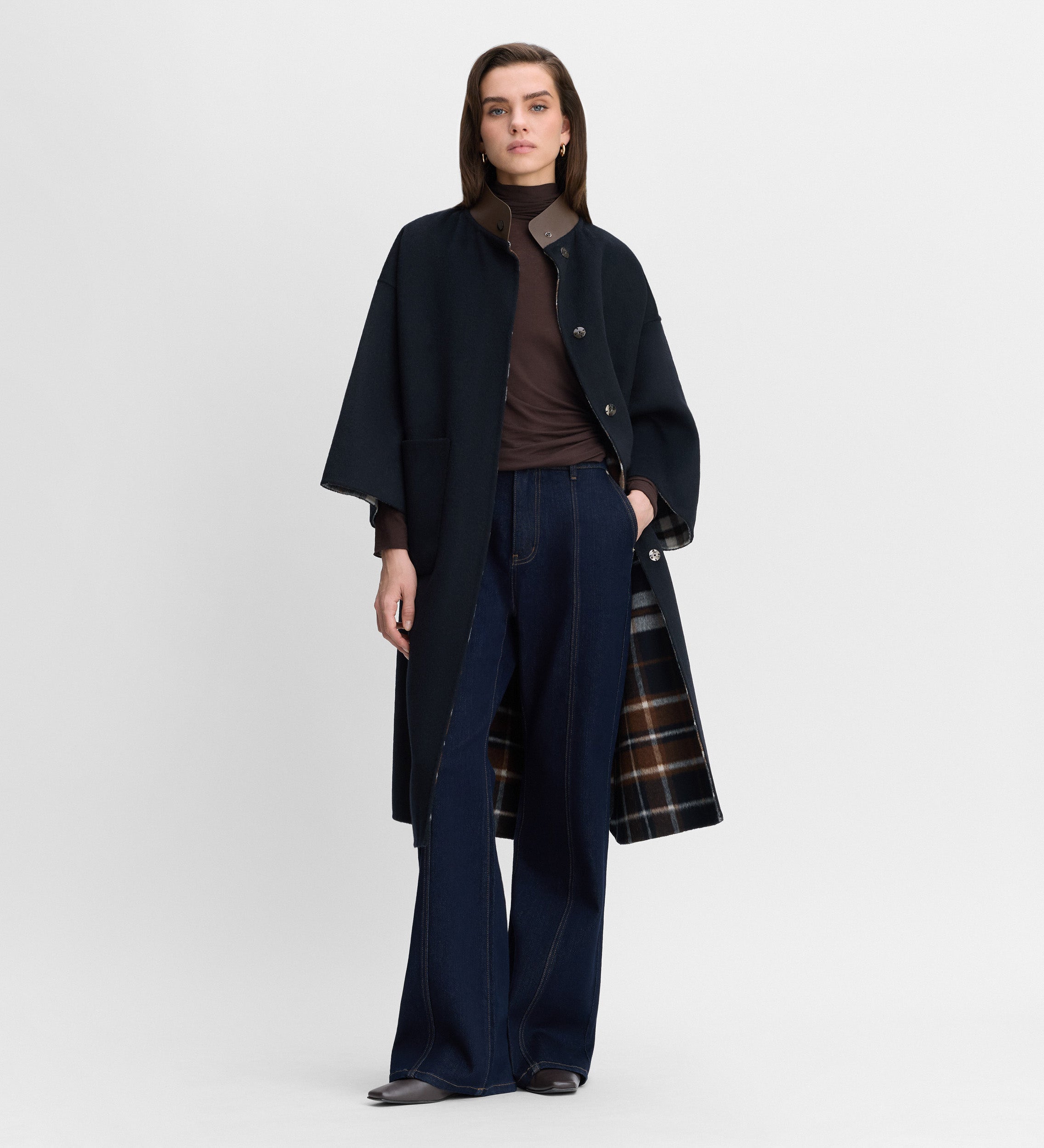 Reversible checkered cape