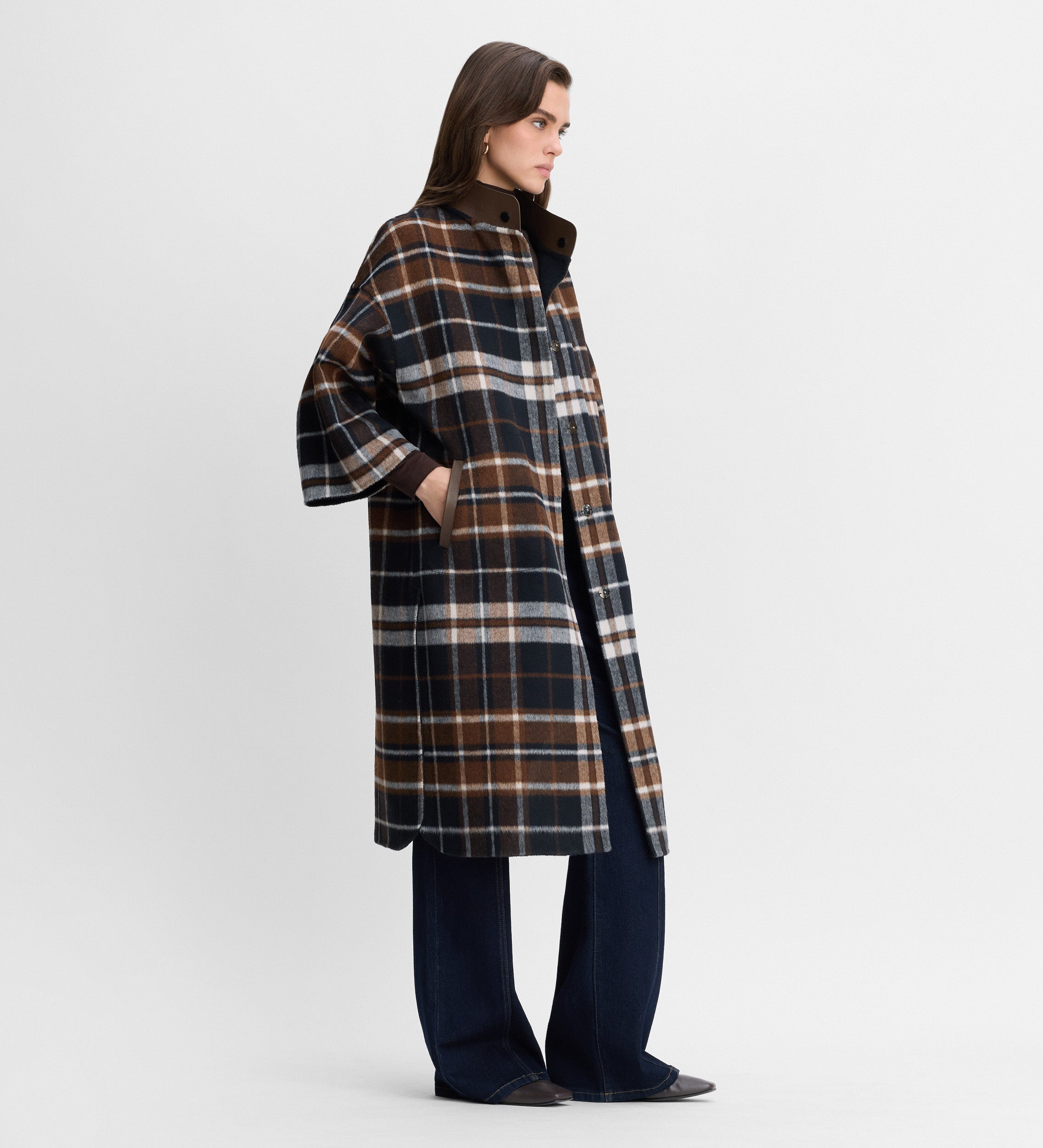 Reversible checkered cape