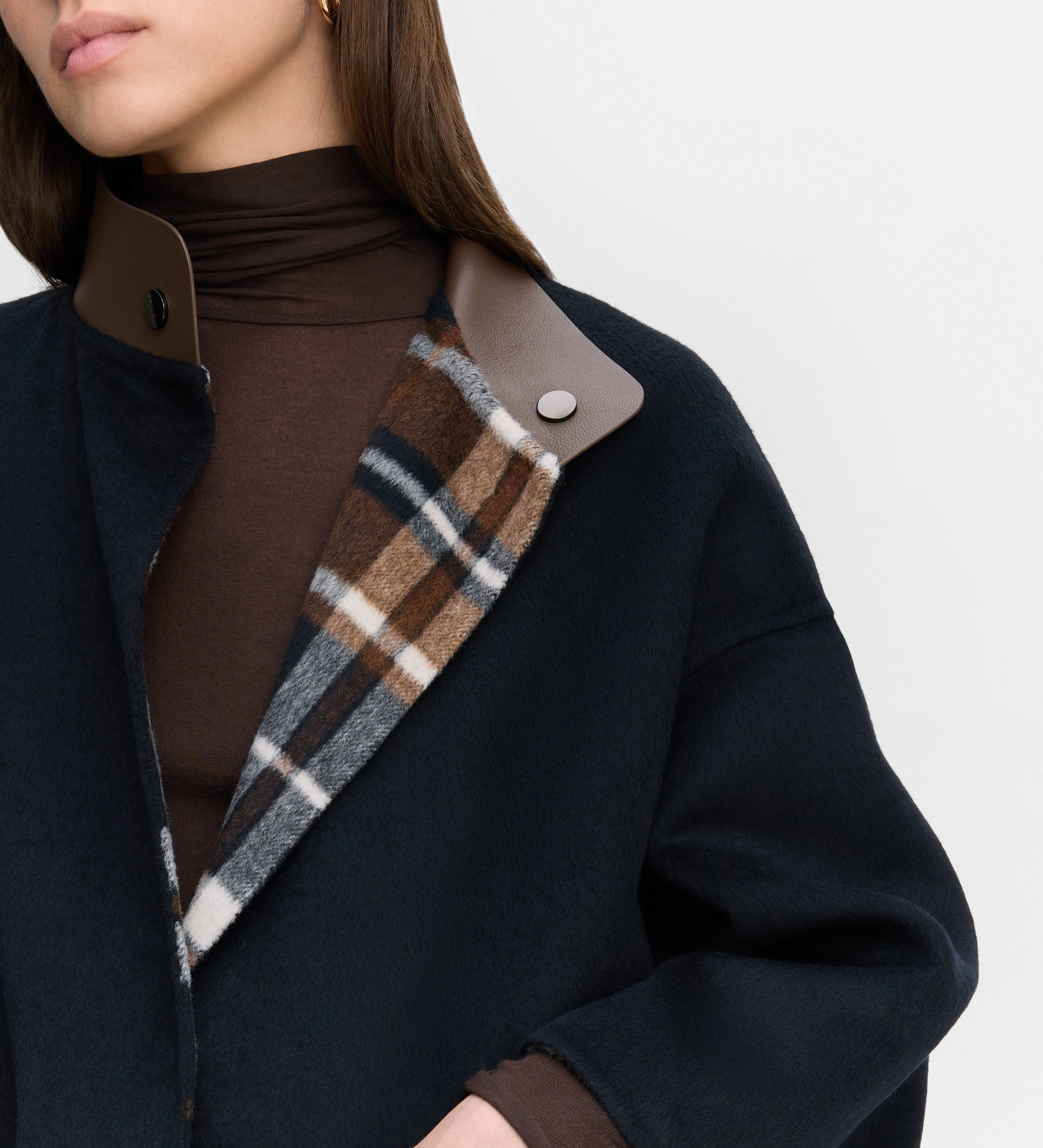 Reversible checkered cape