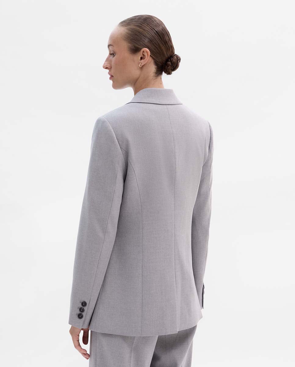 Fitted blazer with seams