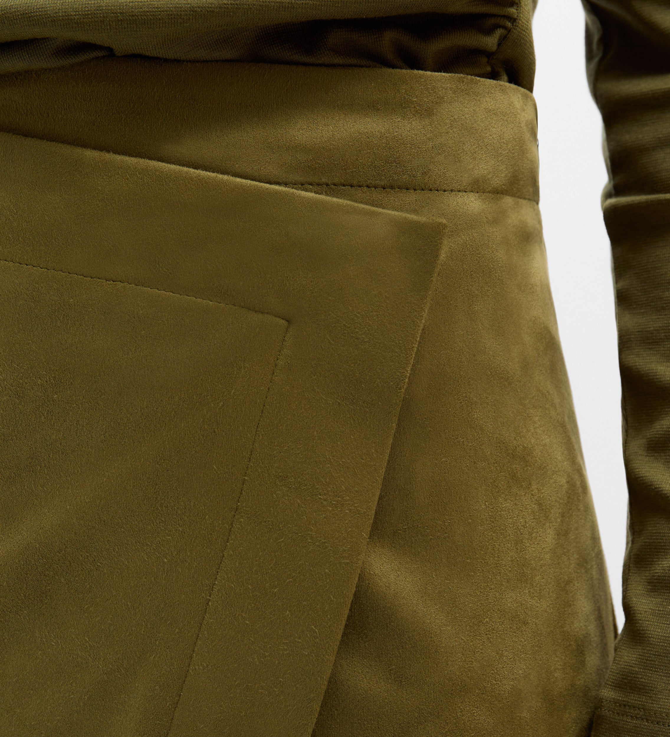 Falda midi antelina cruzada