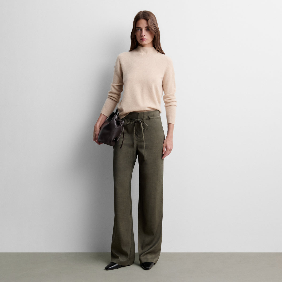 Pantalón ancho cinturón