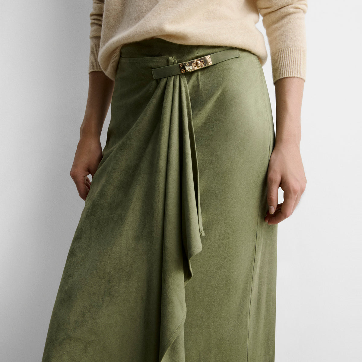 Falda midi antelina