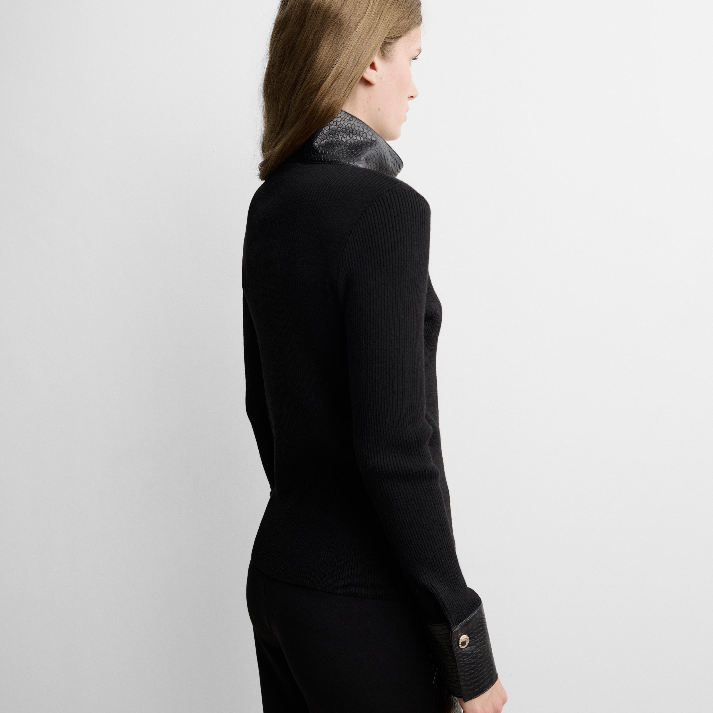 Short two-material cardigan