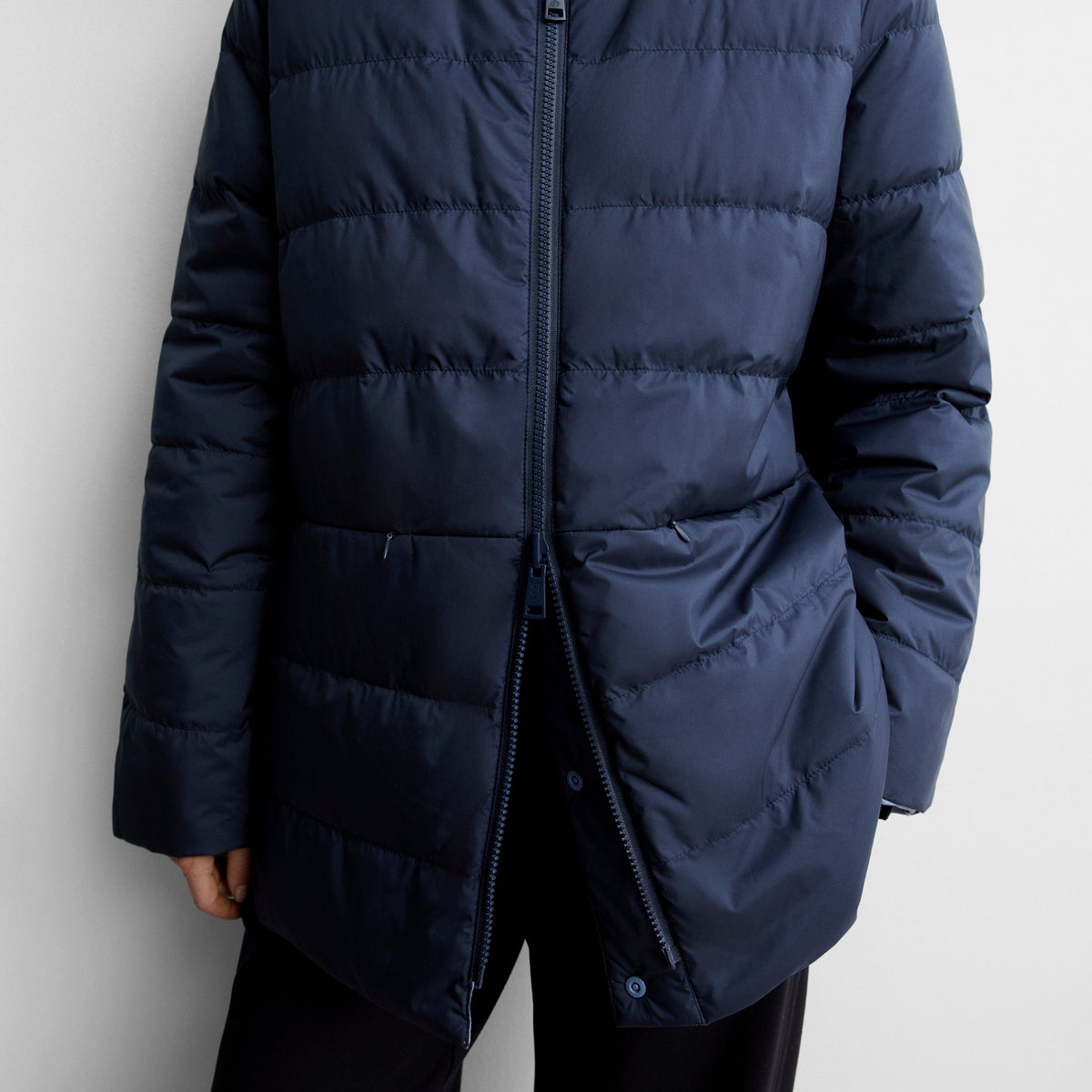 Short reversible puffer jacket