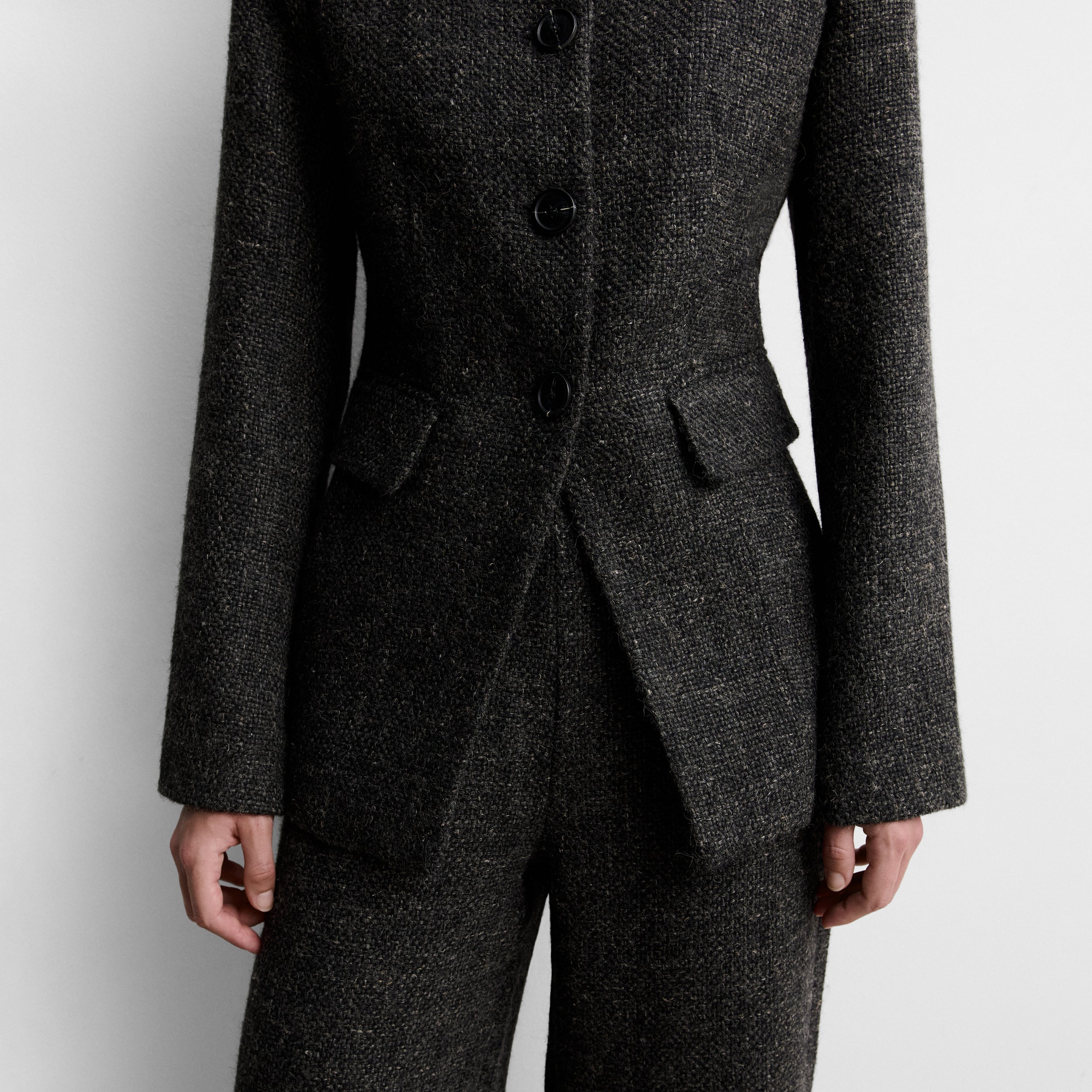 Fitted tweed jacket