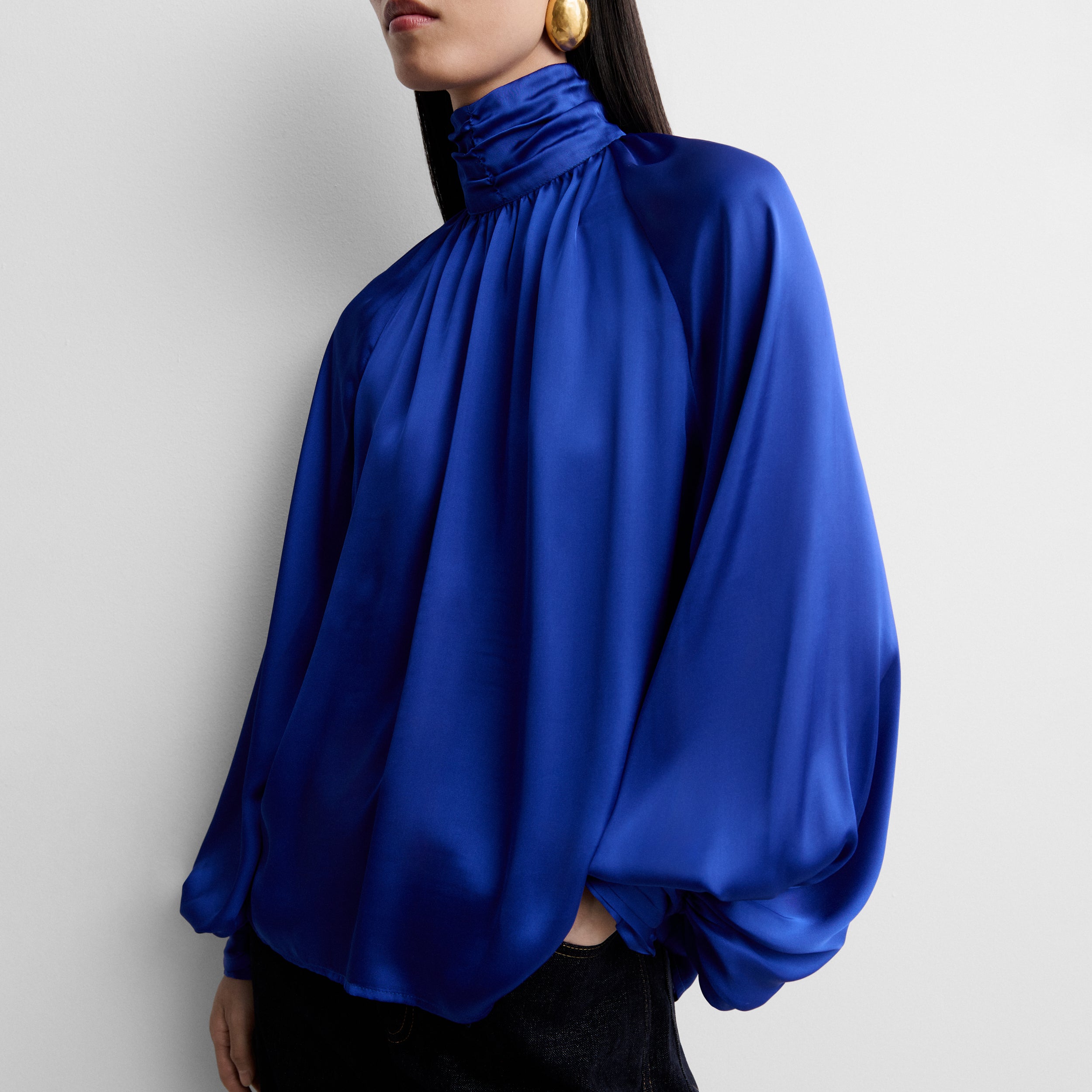 Blusa fluida satinada