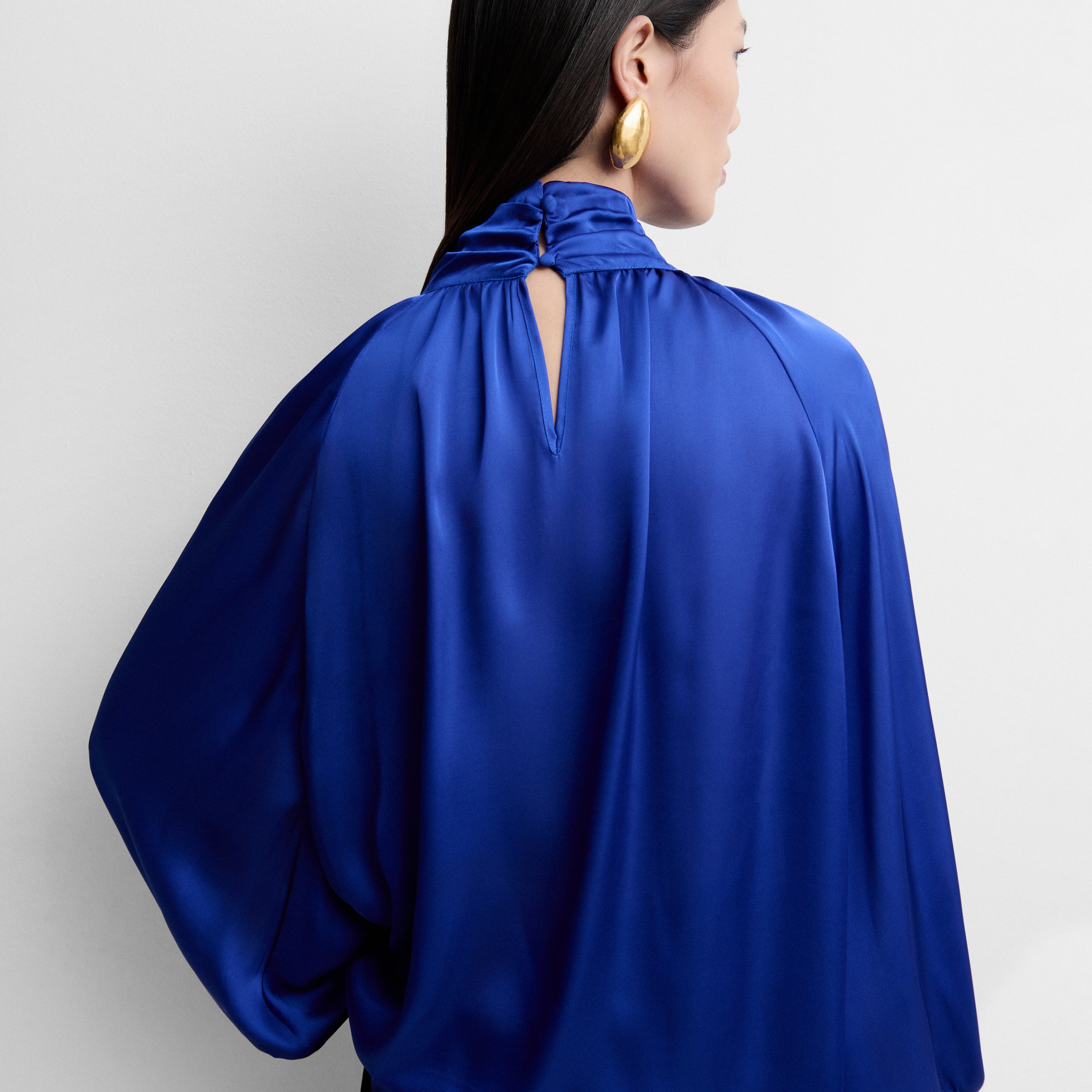 Blusa fluida satinada