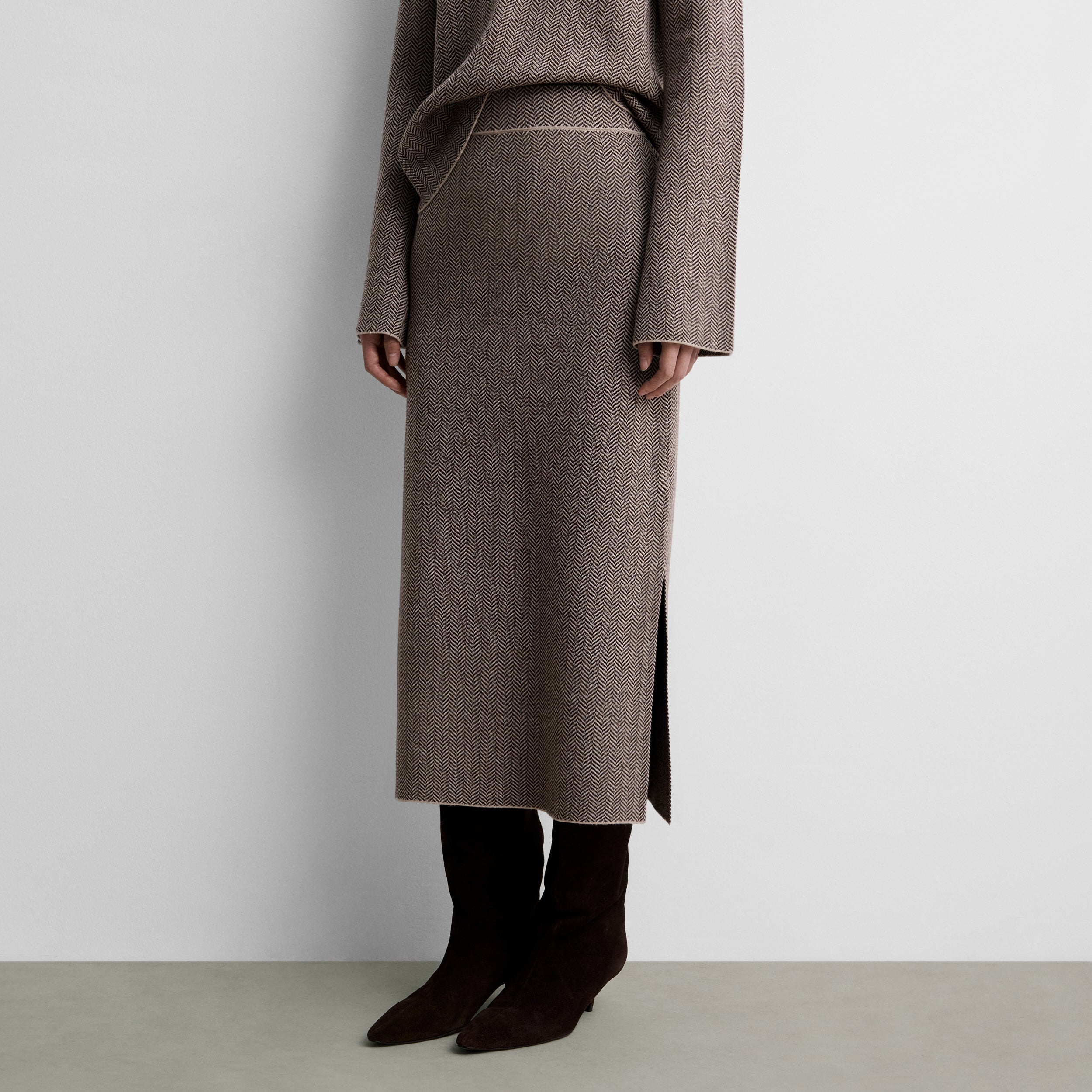 Herringbone knit skirt