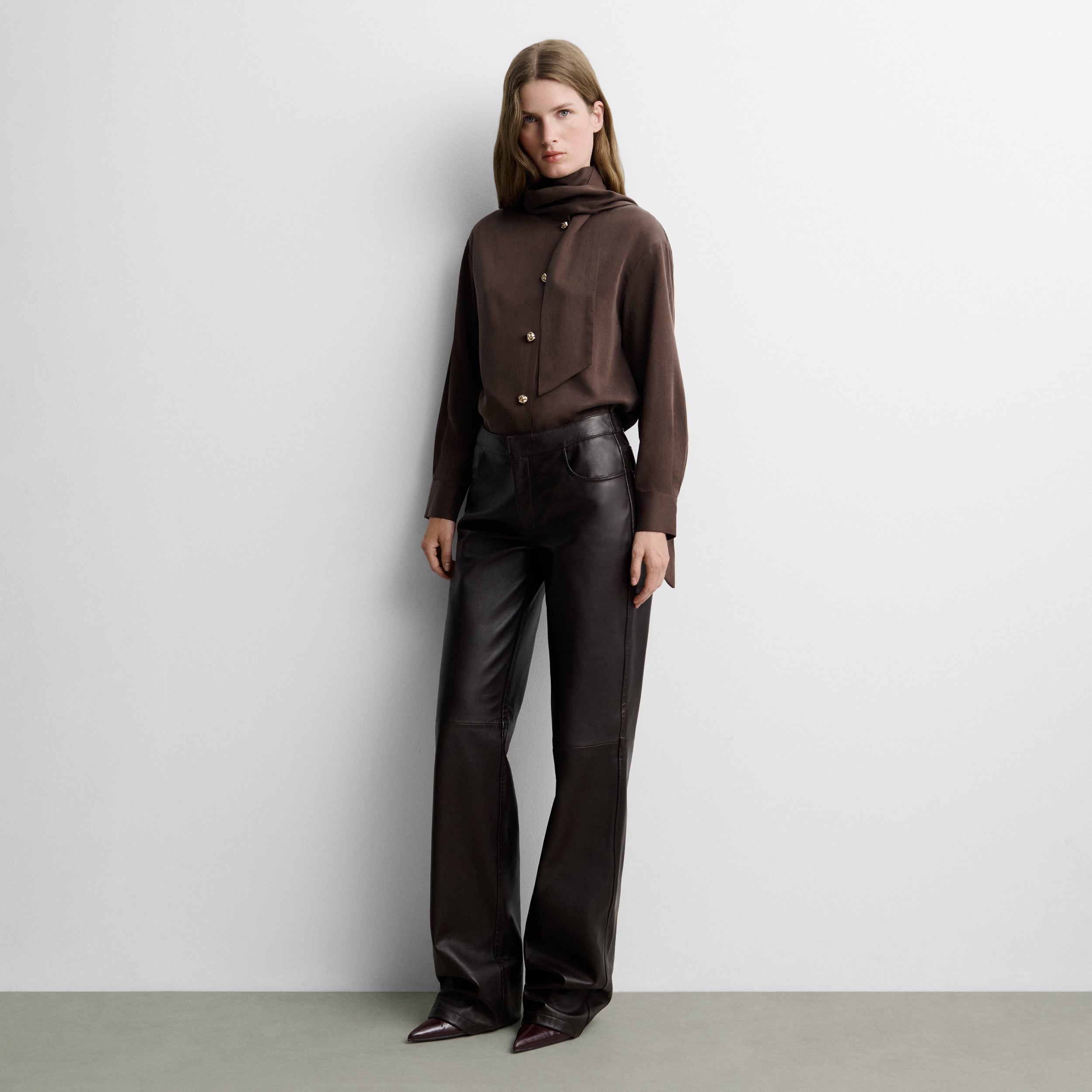 Fluid blouse with bow