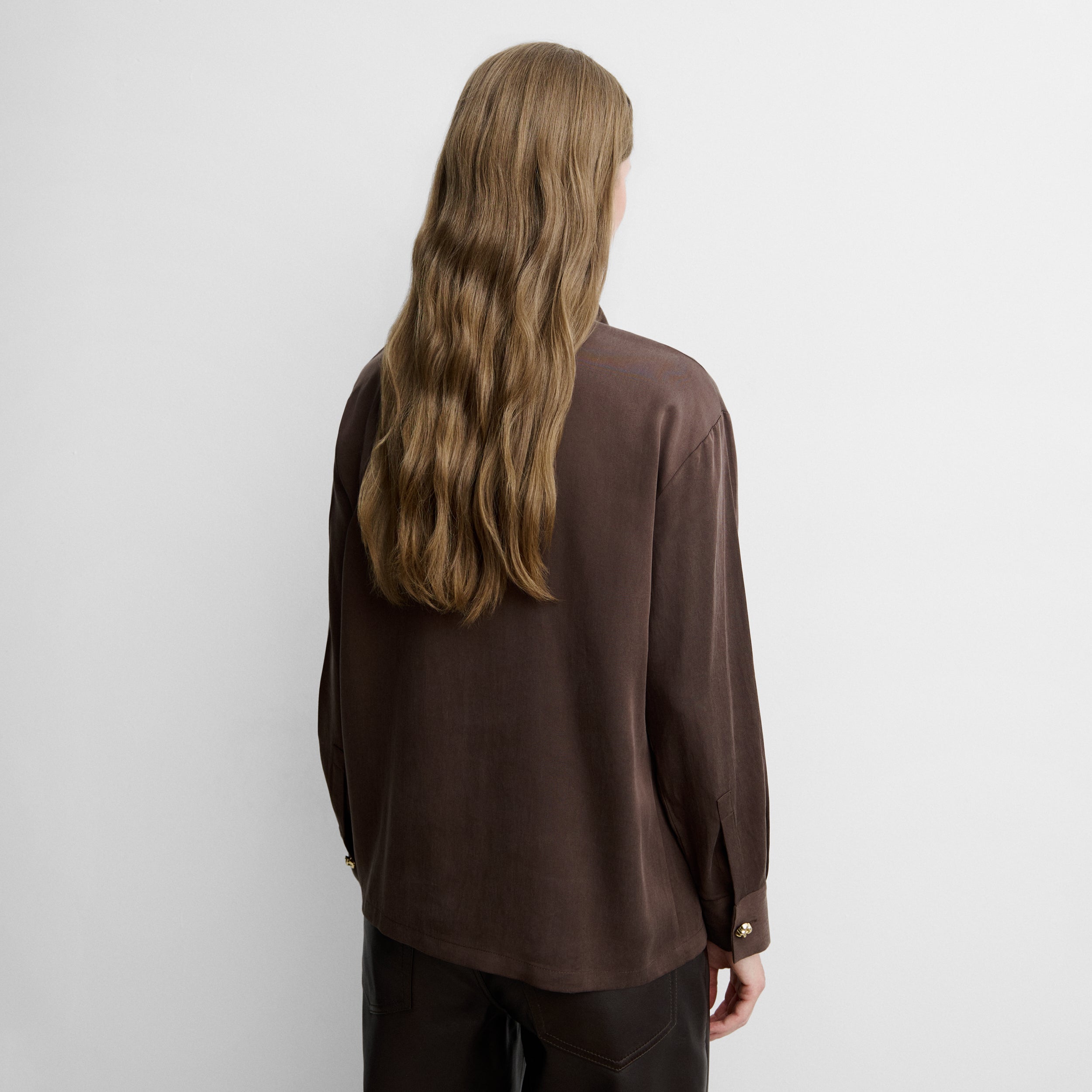 Fluid blouse with bow