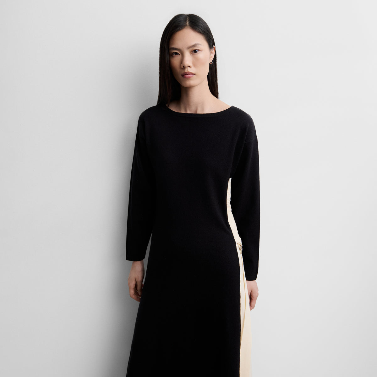 Two-tone knit dress