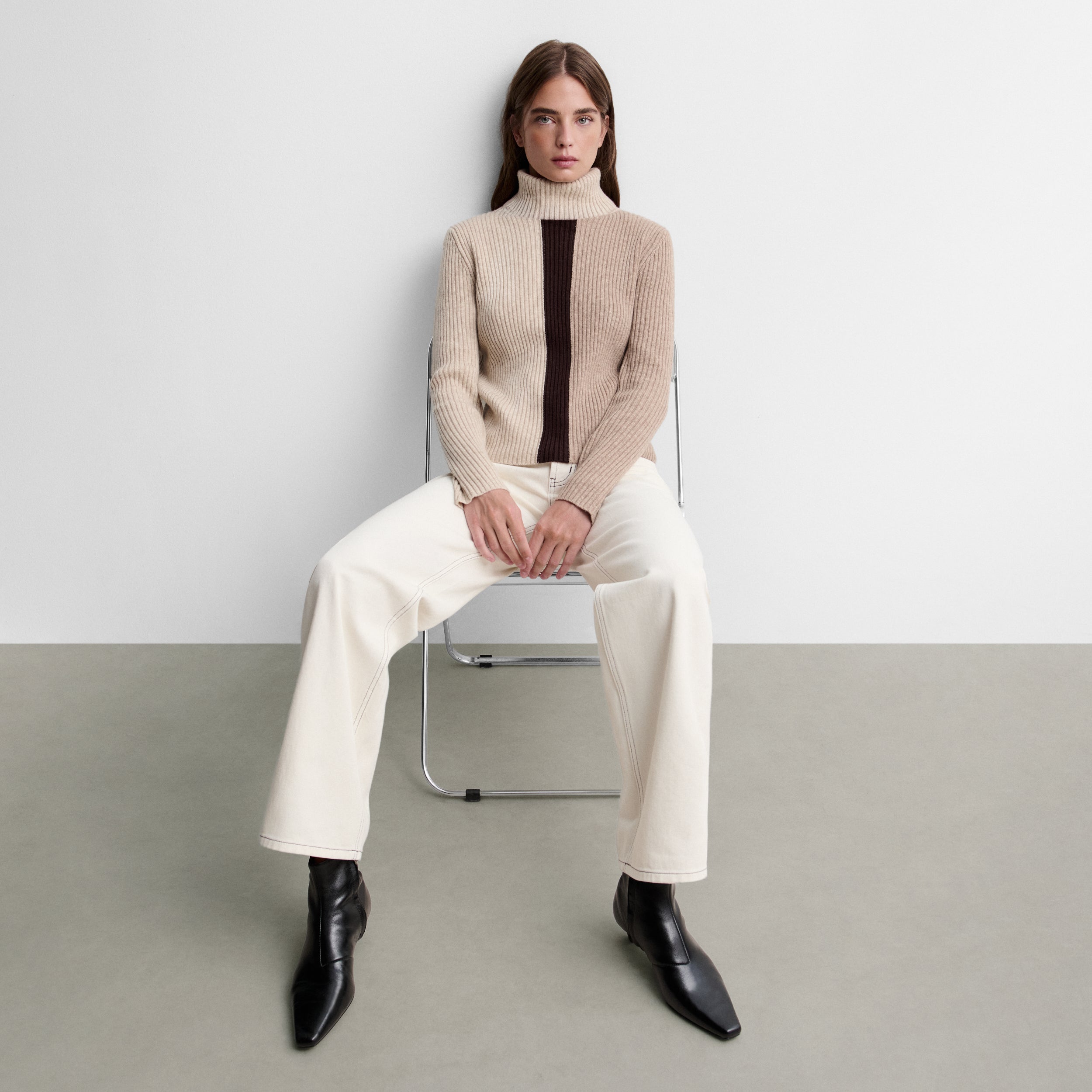 Three-tone knit sweater